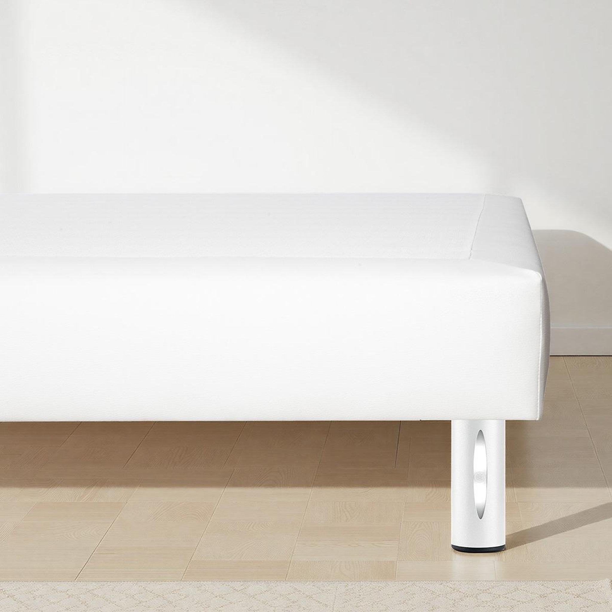 Voir la diapositive 2 : BELLECOUR Pied de lit cylindrique lumineux hauteur 16 cm (vendu à l'unité)