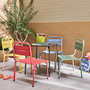 Voir la diapositive 2 : SWEEEK Salon de jardin enfant. table et chaises métal + 4 assises Anna - Multicolore. 48x48cm