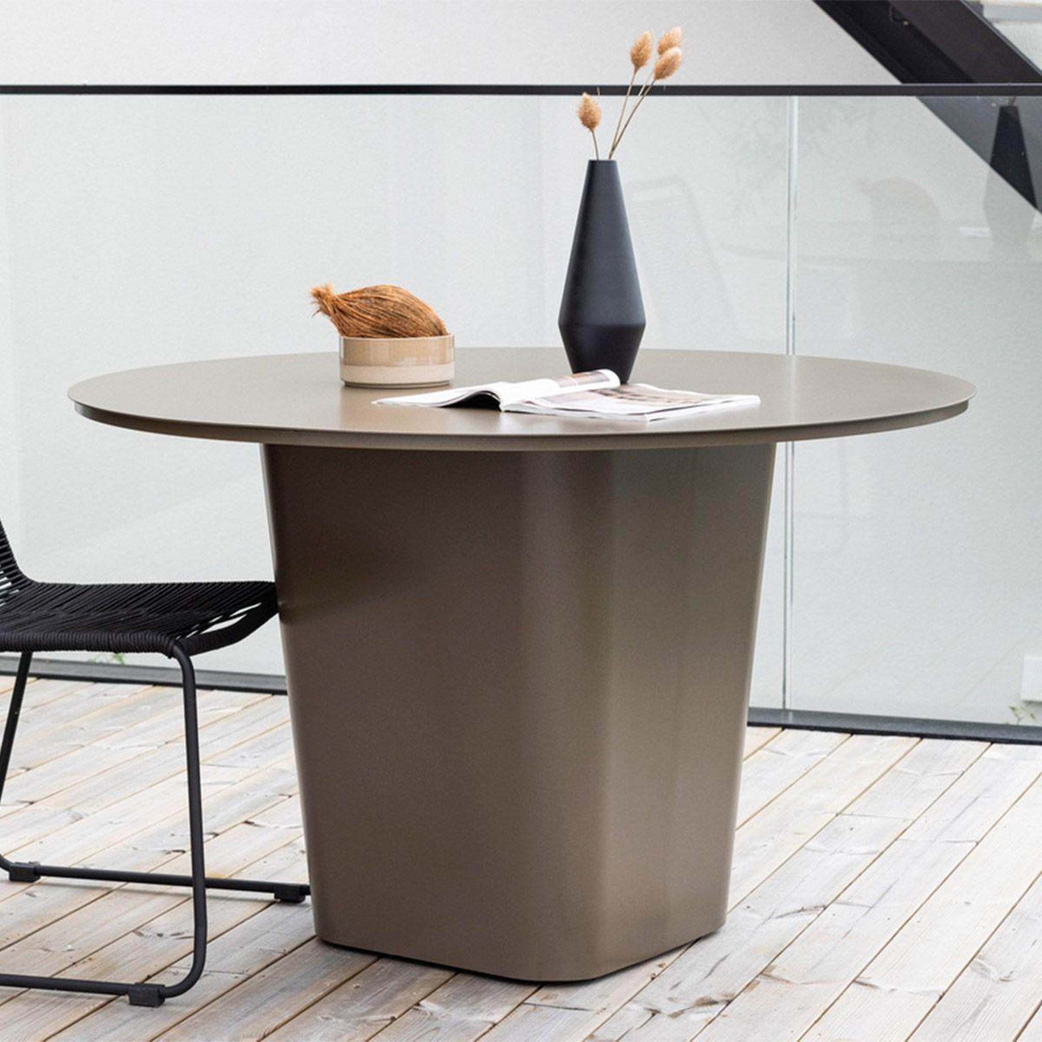 Voir la diapositive 5 : Paris Prix Table de jardin ronde  santa fe  120cm marron