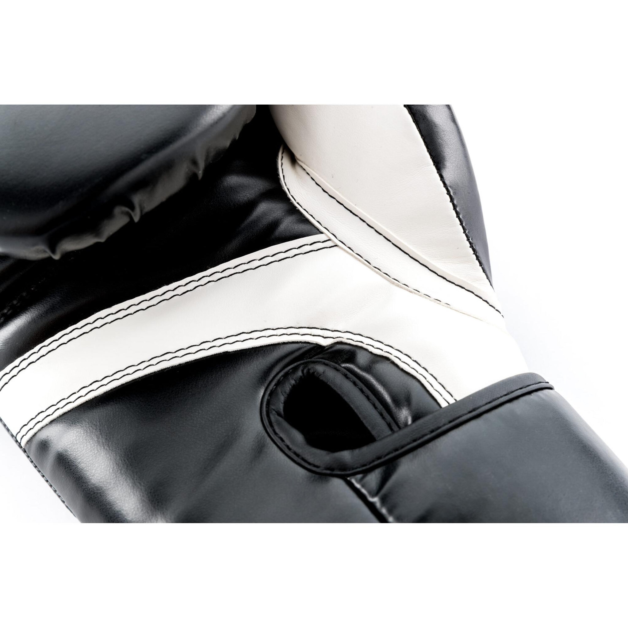 Voir la diapositive 4 : UFC Gants d'entraînement de boxe Pro - UFC - Noir - 16 oz