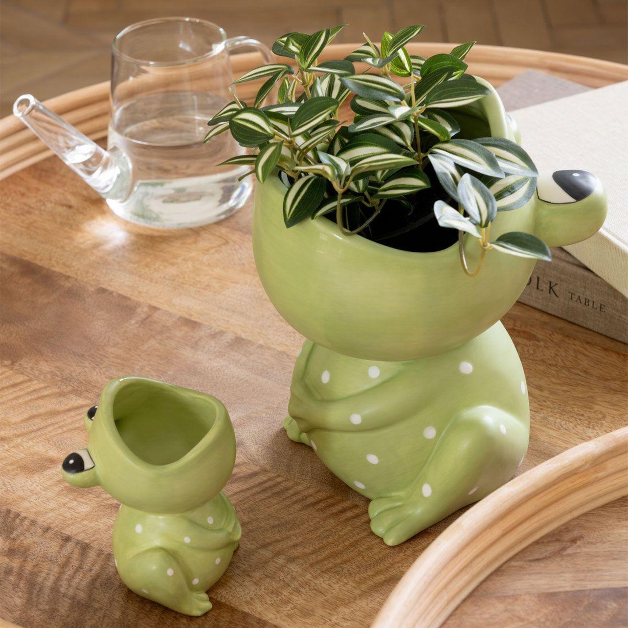 Voir la diapositive 3 : J-LINE Cache-pot déco en dolomite  grenouille  21cm vert