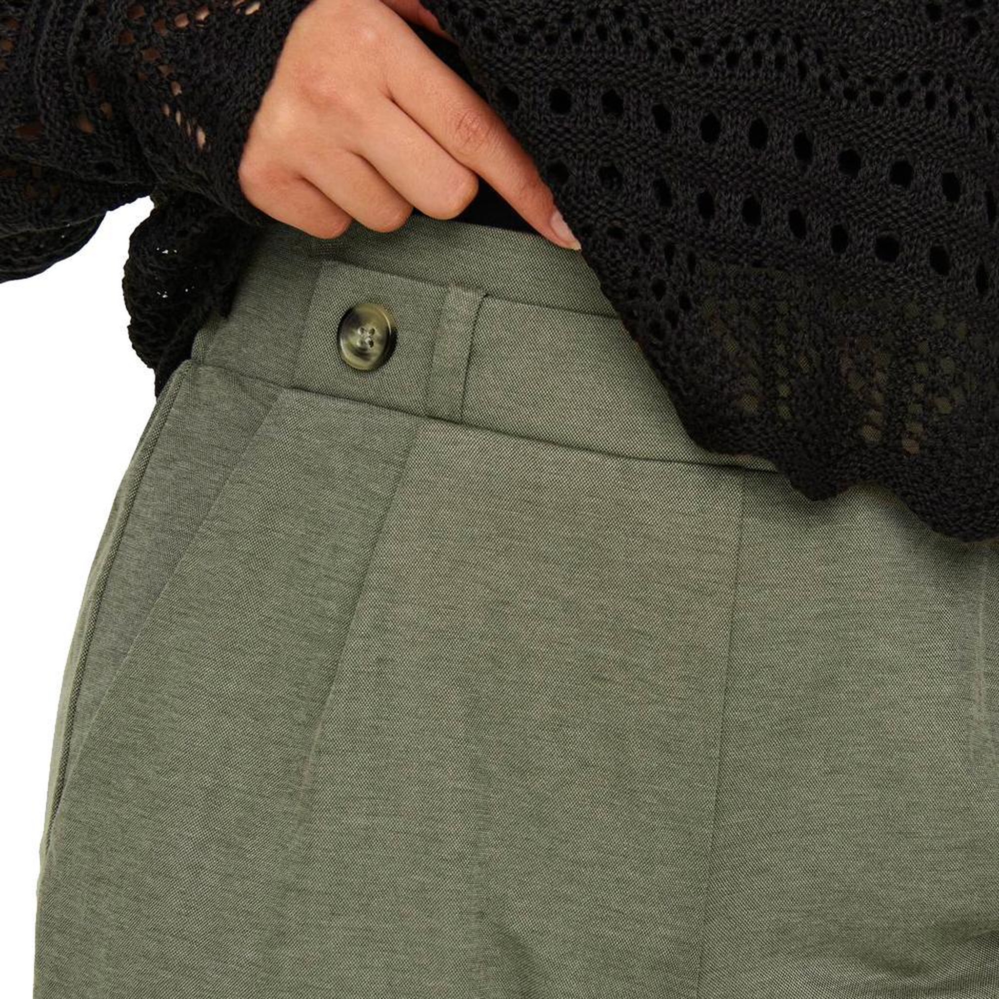 Voir la diapositive 3 : JACQUELINE DE YONG Short Kaki Femme JDY Geggo
