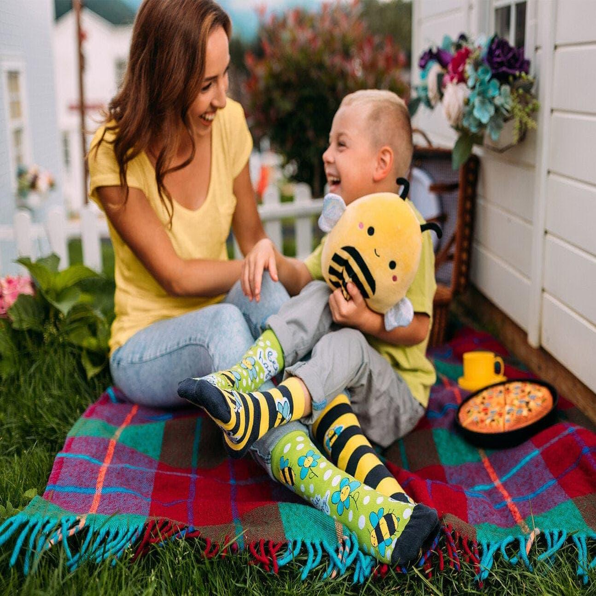 Voir la diapositive 4 : DEDOLES Chaussettes abeilles butineuses