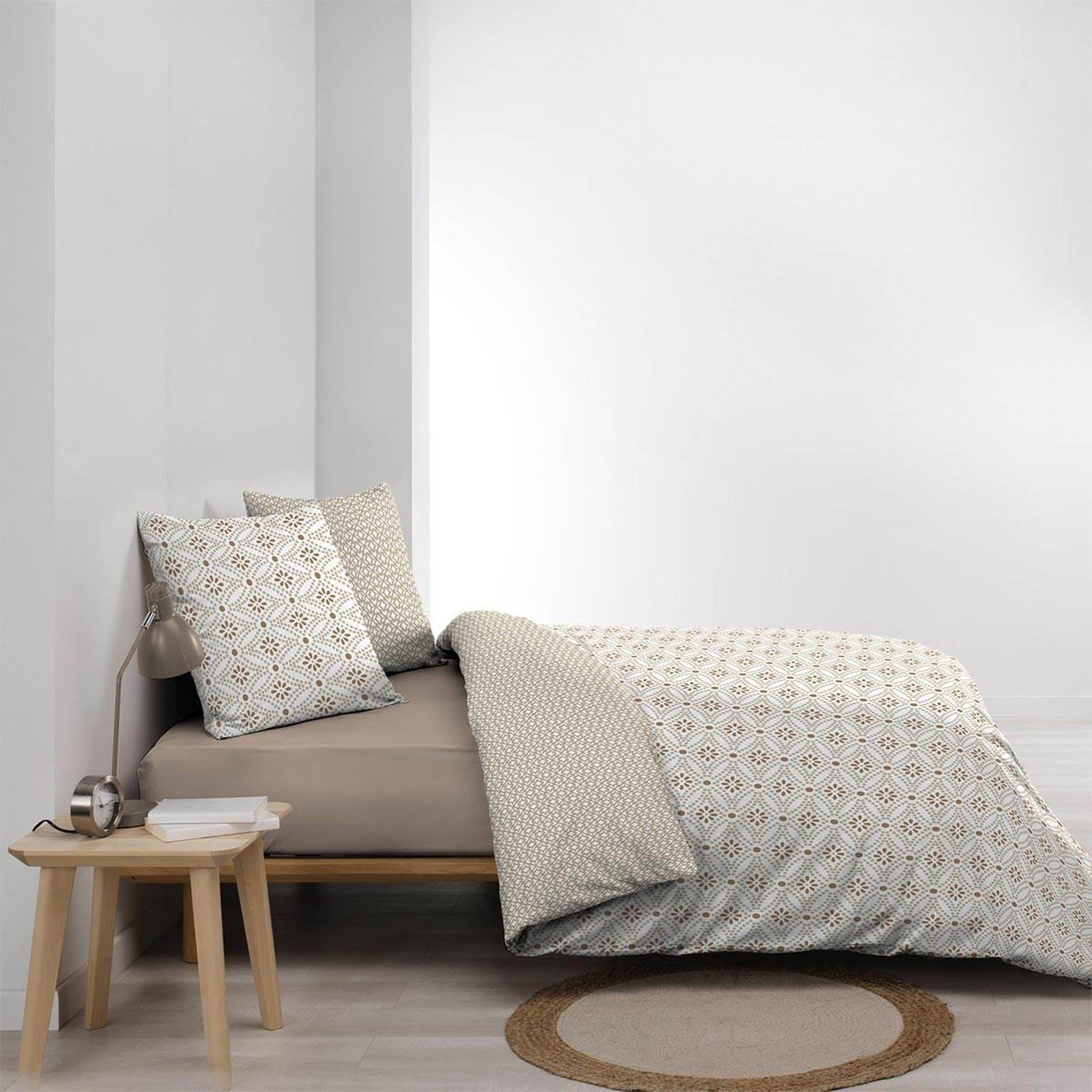 Voir la diapositive 3 : Douceur d'Intérieur Parure de lit 3 pièces  brianna  260x240cm beige