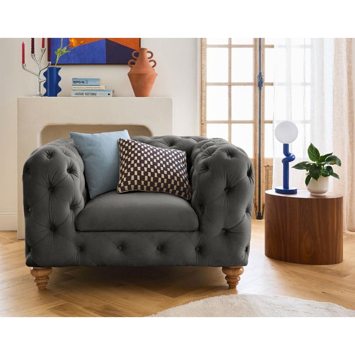 LISA DESIGN Walter - fauteuil chesterfield en velours - pieds bois