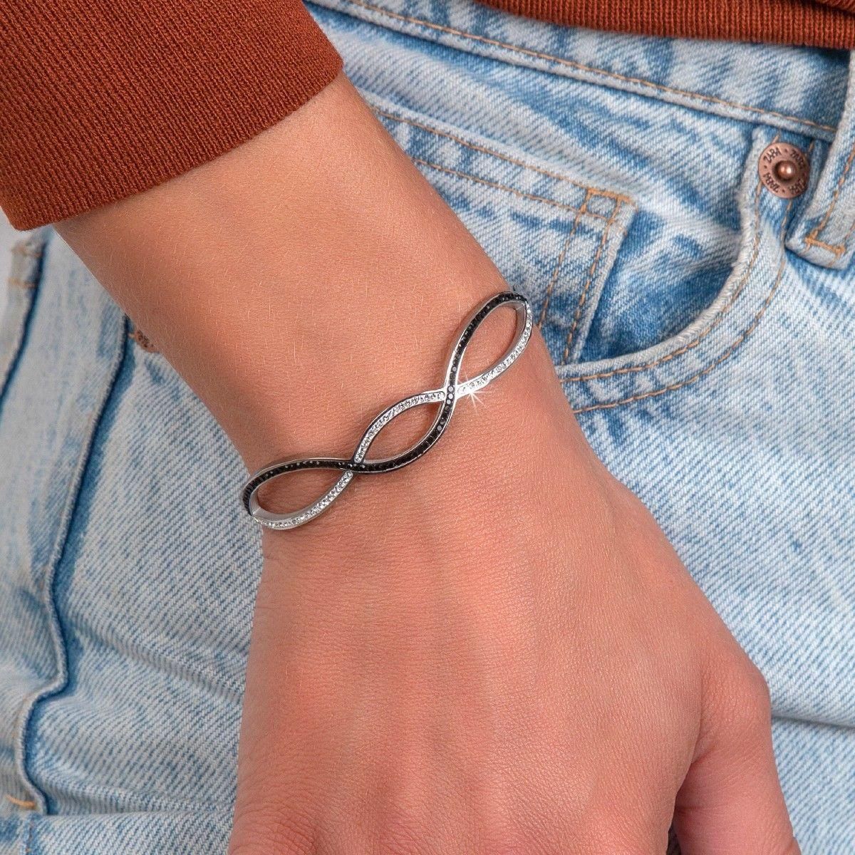 SC CRYSTAL Bracelet en acier inoxydable par SC Crystal orné de cristaux scintillants