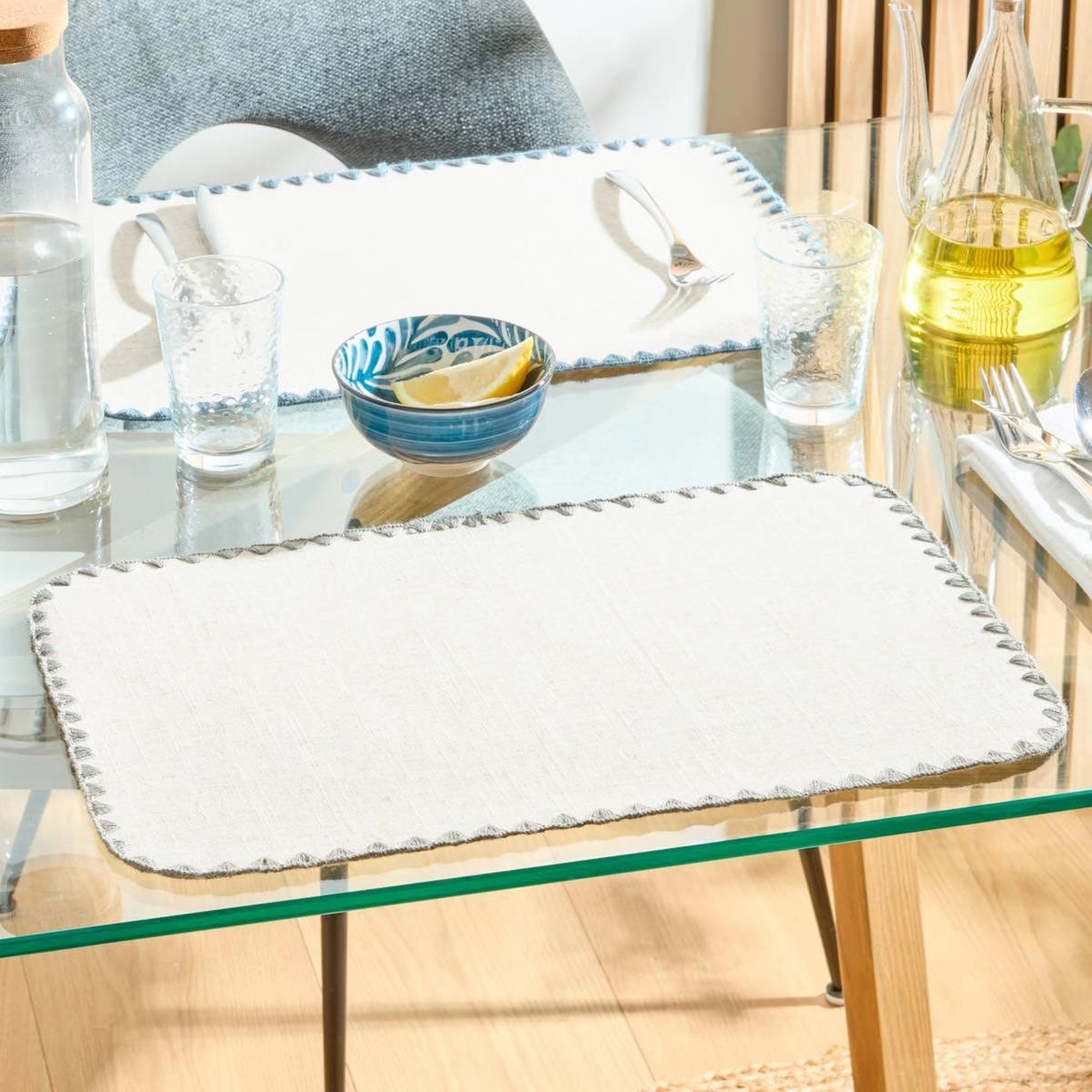 Voir la diapositive 2 : SECRET DE GOURMET Set de table en tissu  sandrine  30x45cm gris