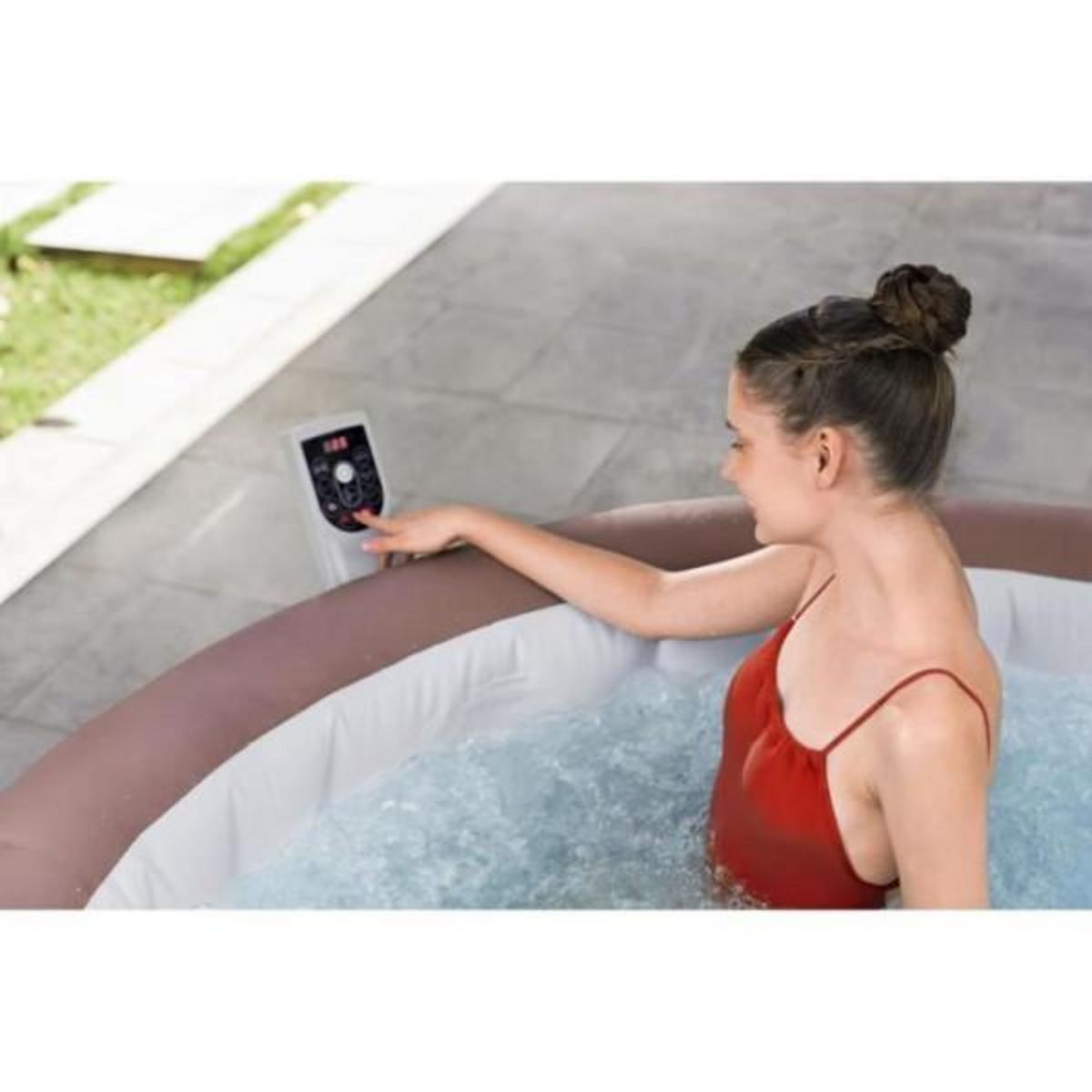 BESTWAY Spa gonflable BESTWAY - Lay-Z-Spa Hawaii - 140 airjets - 196 x 71 cm - 4 a 6 places - Rond (couverture, cartouche, diffuseur)