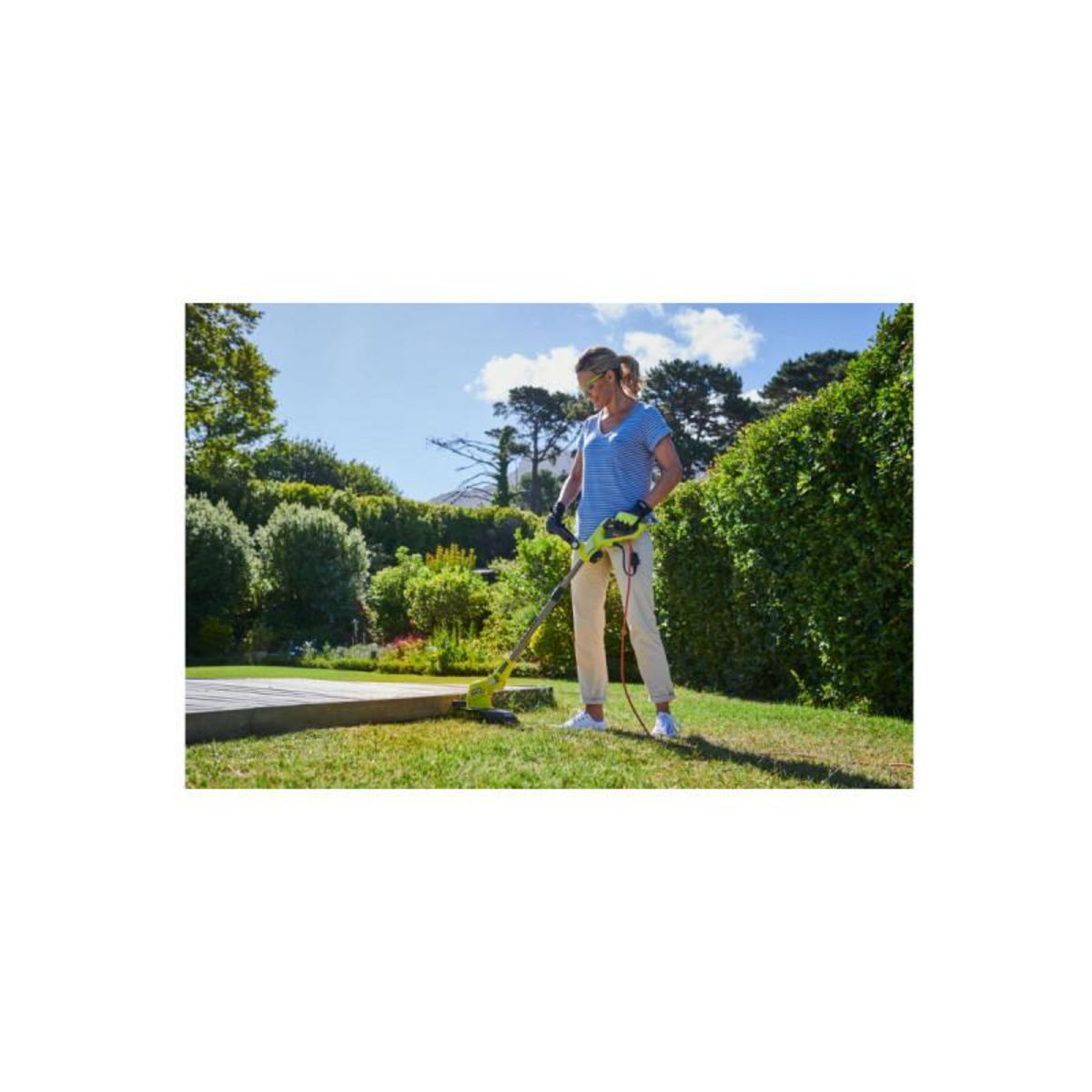 Ryobi [JAMAIS UTILISÉ] Coupe bordures - dresse bordures RYOBI - RLT5127 - 500W - coupe 27 cm