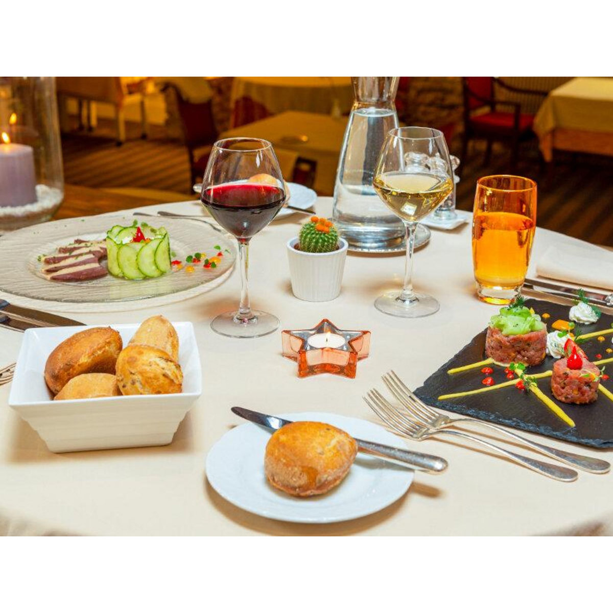 Smartbox Escapade gourmande dans un château près de Poitiers avec dîner Menu 7 Plats - Coffret Cadeau Séjour