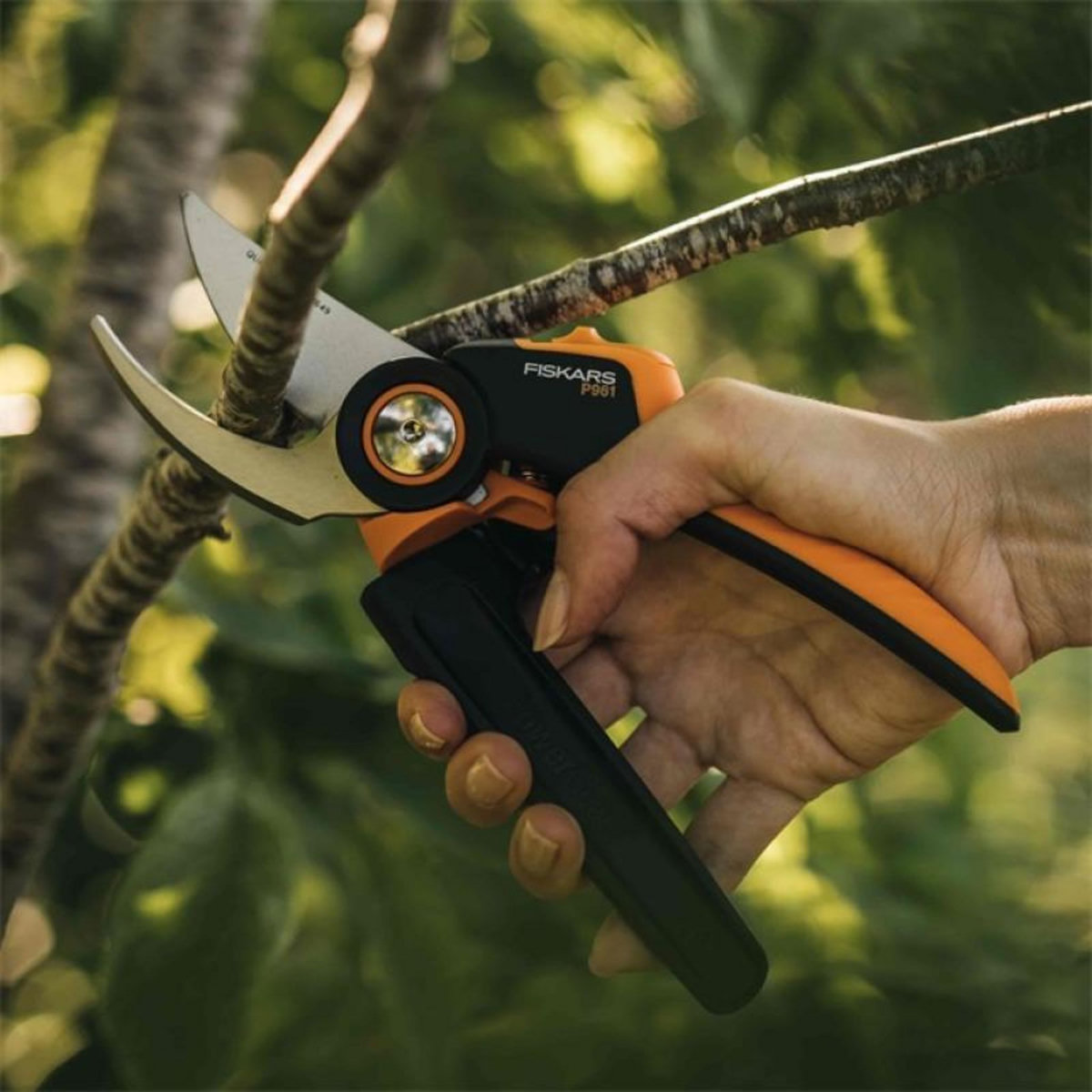 Fiskars Sécateur X-series P961 lame franche Ø 26 mm - à crémaillère - poignée tournante - grande main