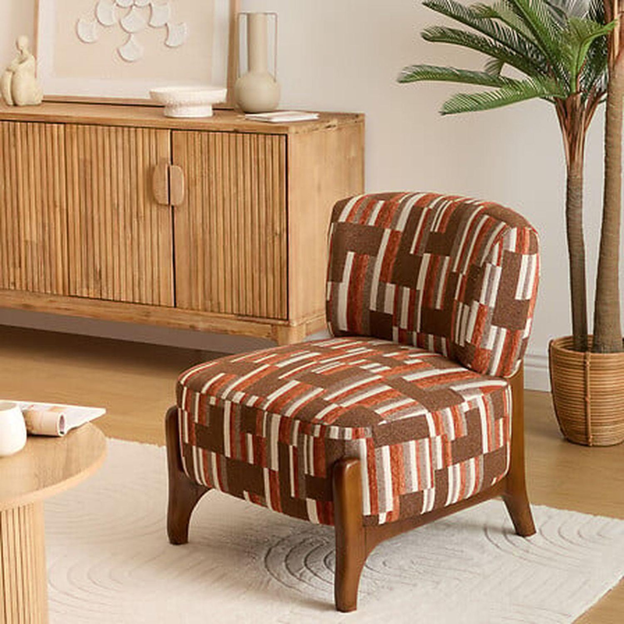 Voir la diapositive 2 : ATMOSPHERA Fauteuil en chenille avec pieds en bois effet noyer calix - marron