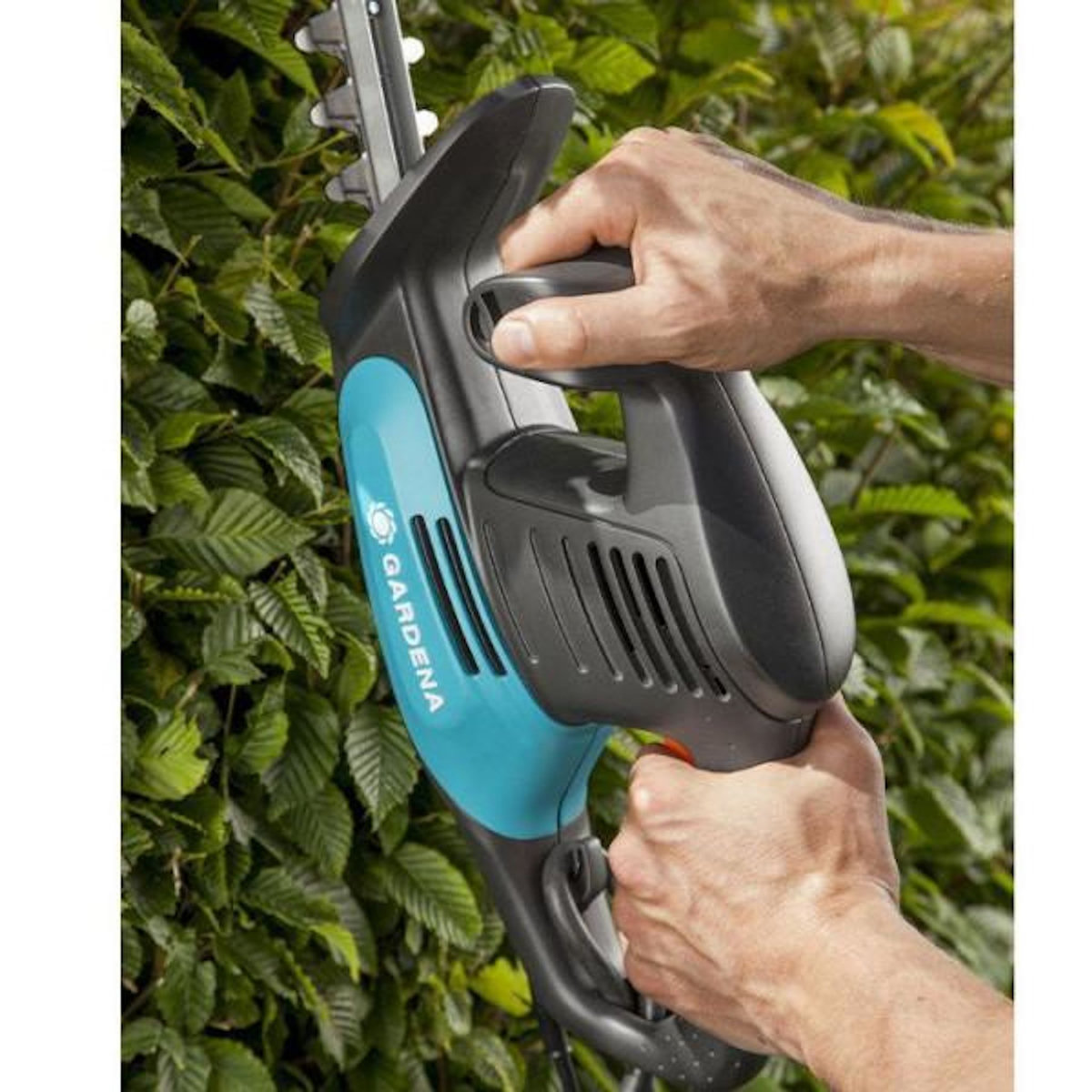 Gardena Taille-haies électrique - GARDENA - EasyCut 450/50 - 450W - 50 cm - Poignée ErgoLine - Butée de protection
