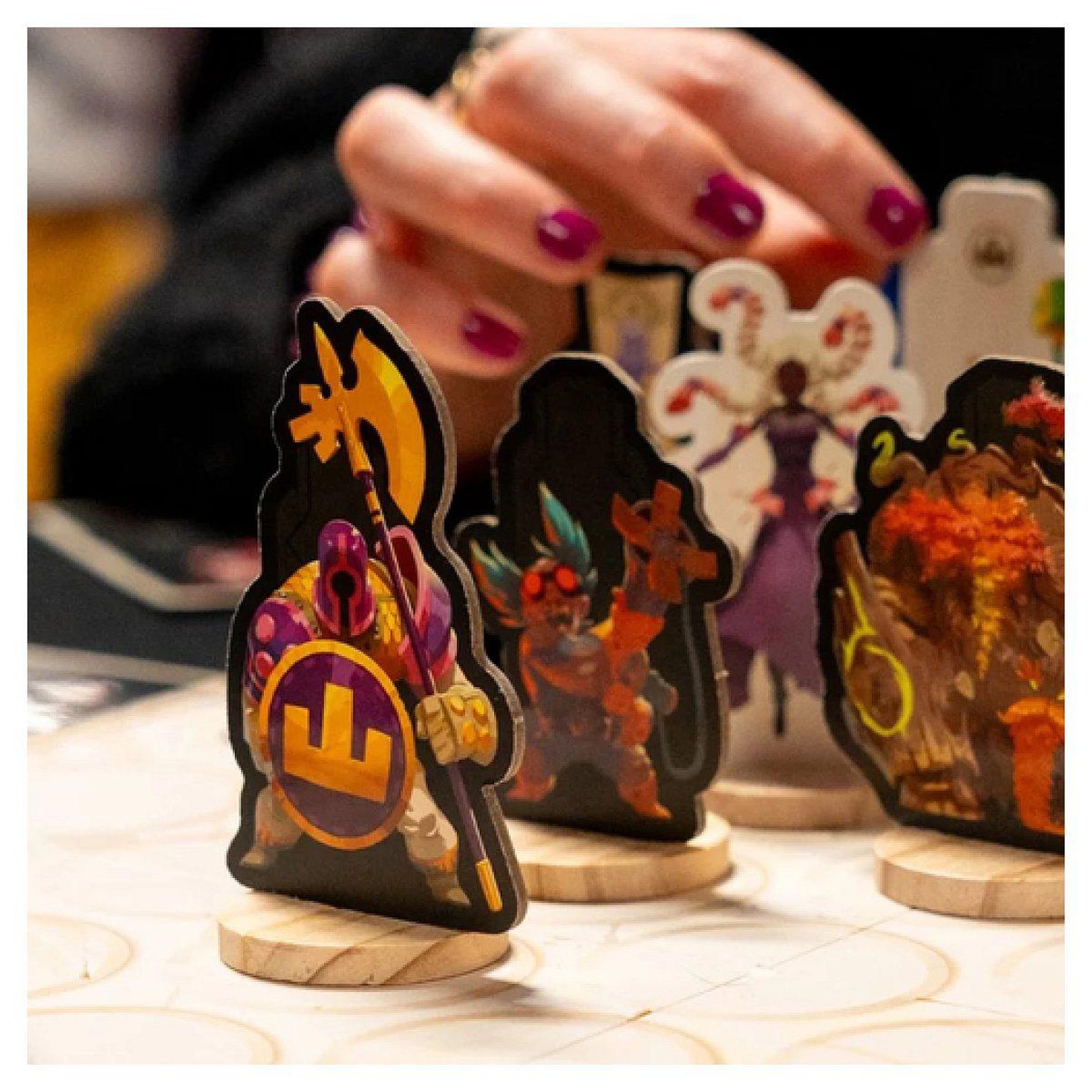Voir la diapositive 3 : Gigamic Leaders - jeu de strategie pour 2