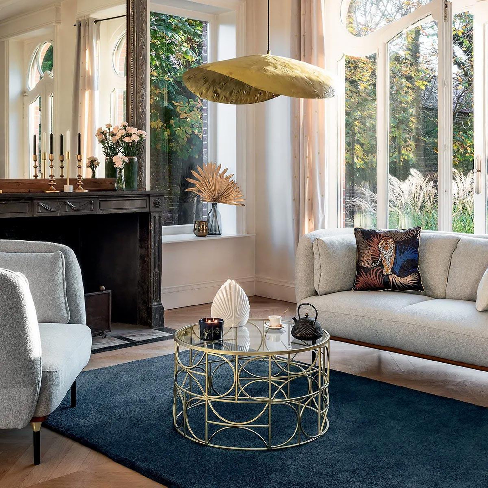 Voir la diapositive 3 : ATMOSPHERA Table basse ronde design  suite  71cm or