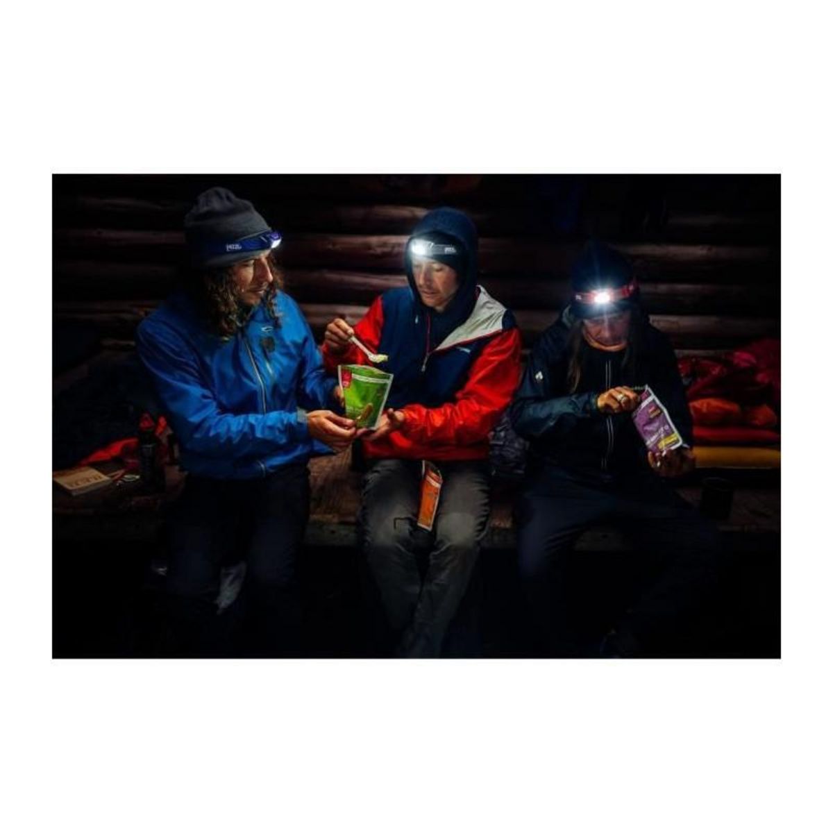 Petzl Lampe frontale - PETZL - TIKKINA - 300 lumens - 3 piles AAA/LR03 incluses - Bleu