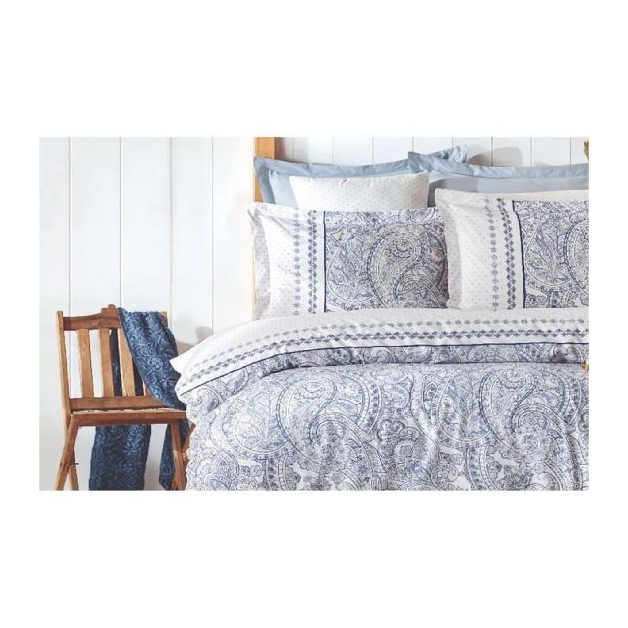 Voir la diapositive 2 : GENERIQUE Parure de lit - 1 housse de couette 220 x 240 cm + 2 taies d'oreiller 60 x 60 cm - 100% coton renforcé - Bleu