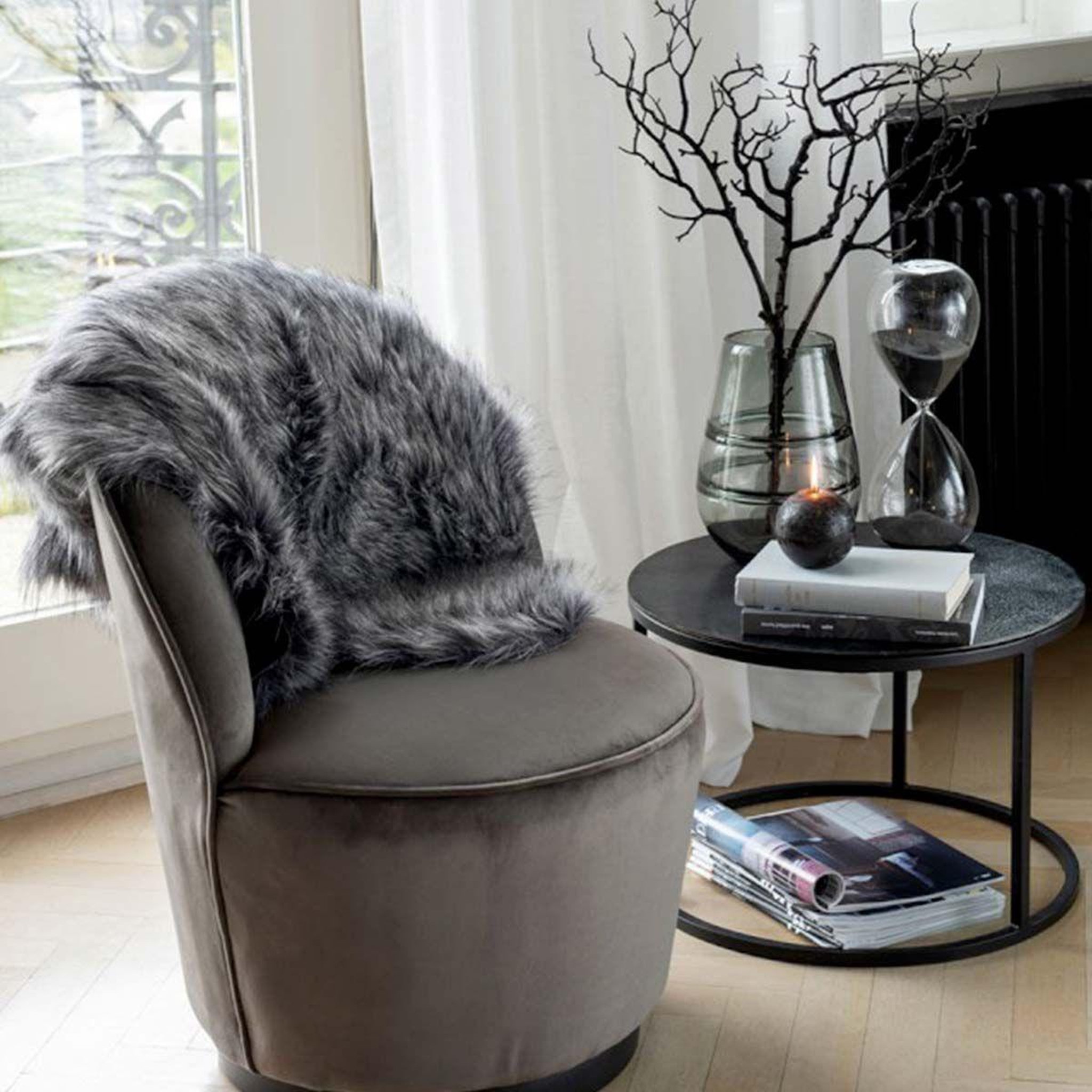 Voir la diapositive 2 : J-LINE Sablier Déco  Perles  40cm Noir