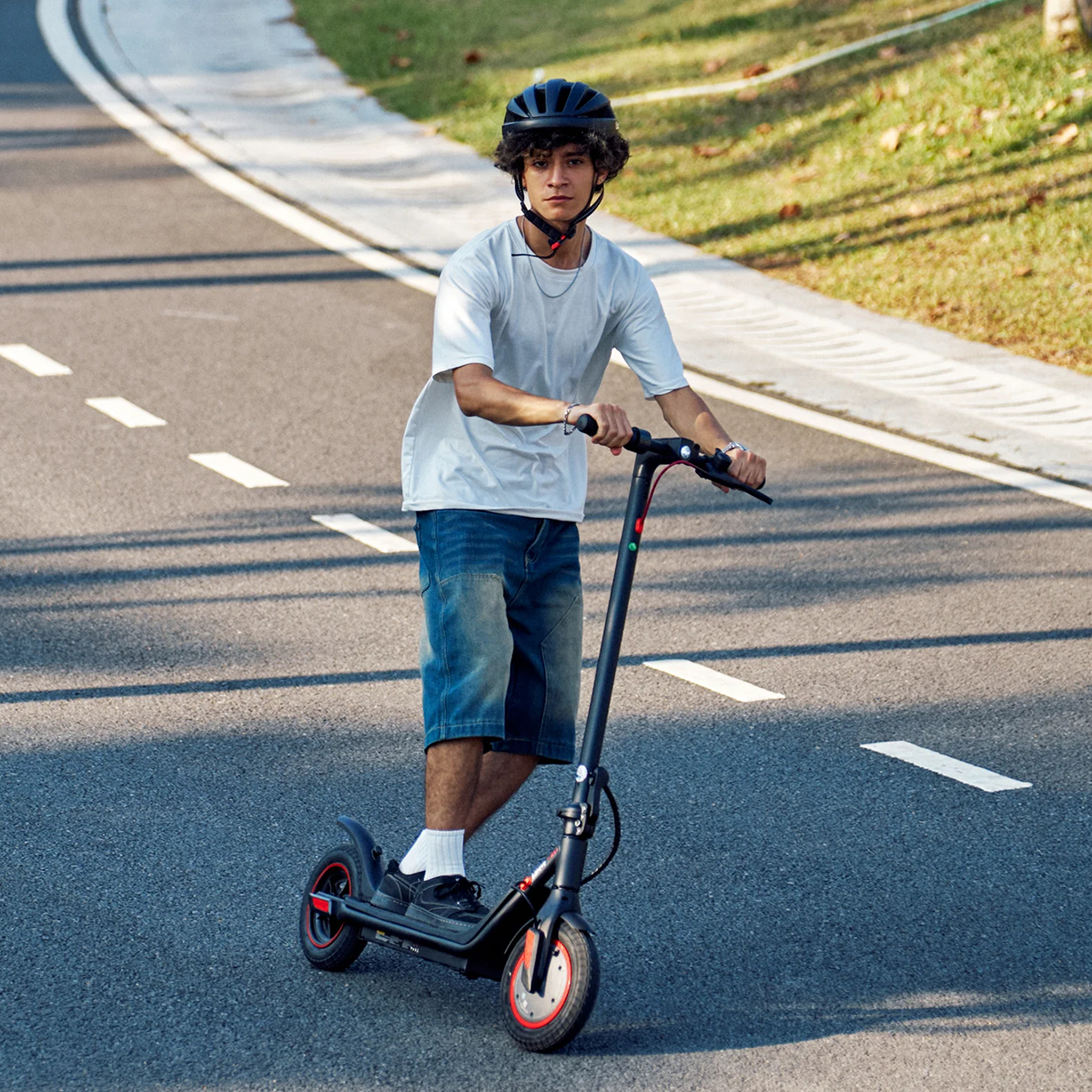 Voir la diapositive 5 : ISCOOTER Trottinette électrique pliable iScooter i9M 500W