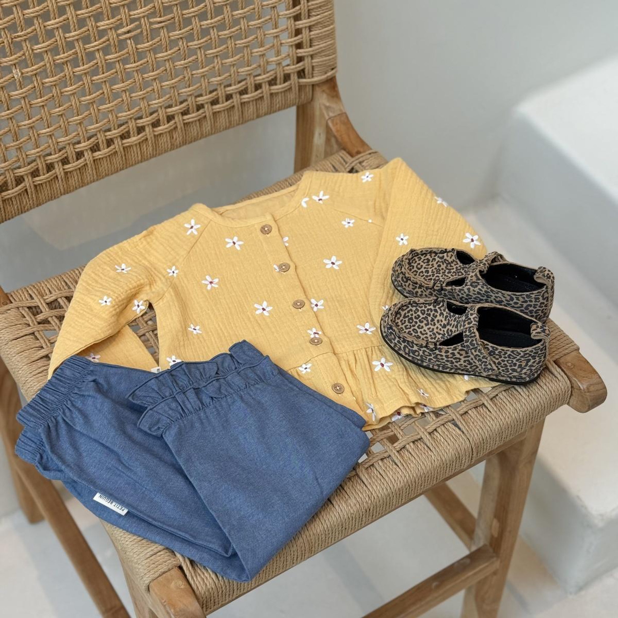 Voir la diapositive 6 : PETIT BEGUIN Blouse enfant en gaze de coton camila