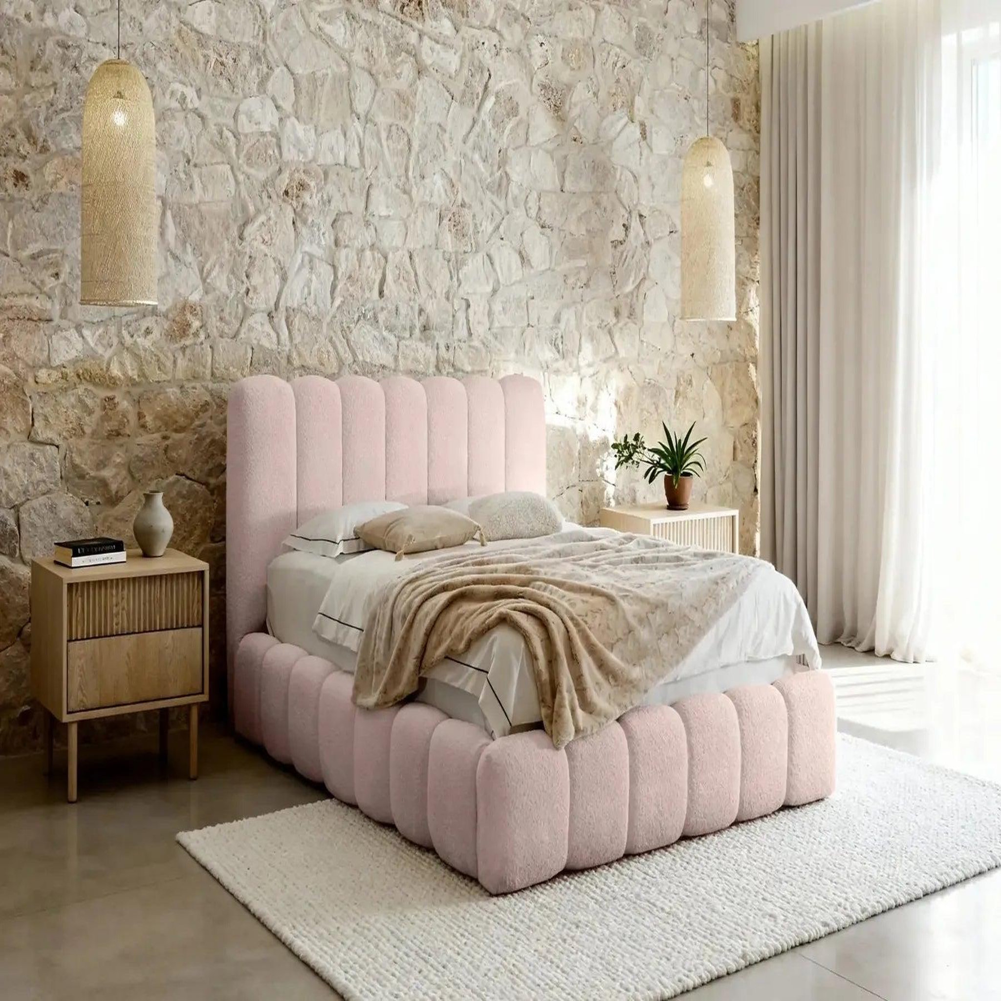 Voir la diapositive 2 : CASANOVA PARIS Garance - lit coffre tissu chenille