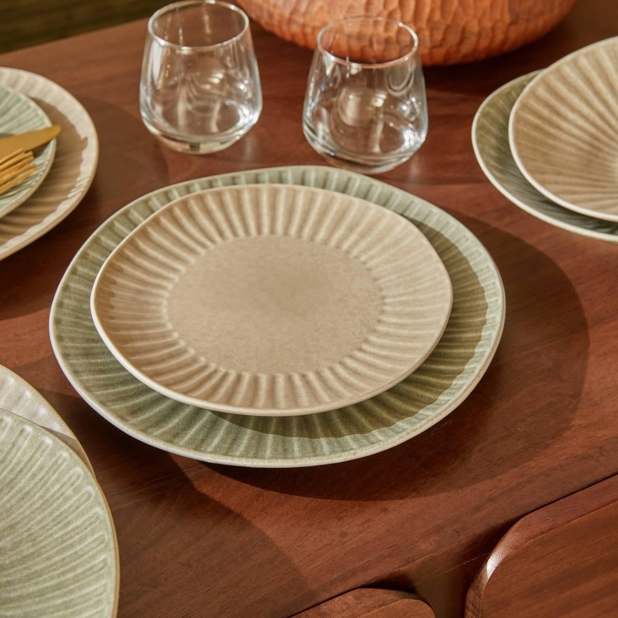 Voir la diapositive 3 : SECRET DE GOURMET Lot de 6 assiettes plates  nyero  27cm vert
