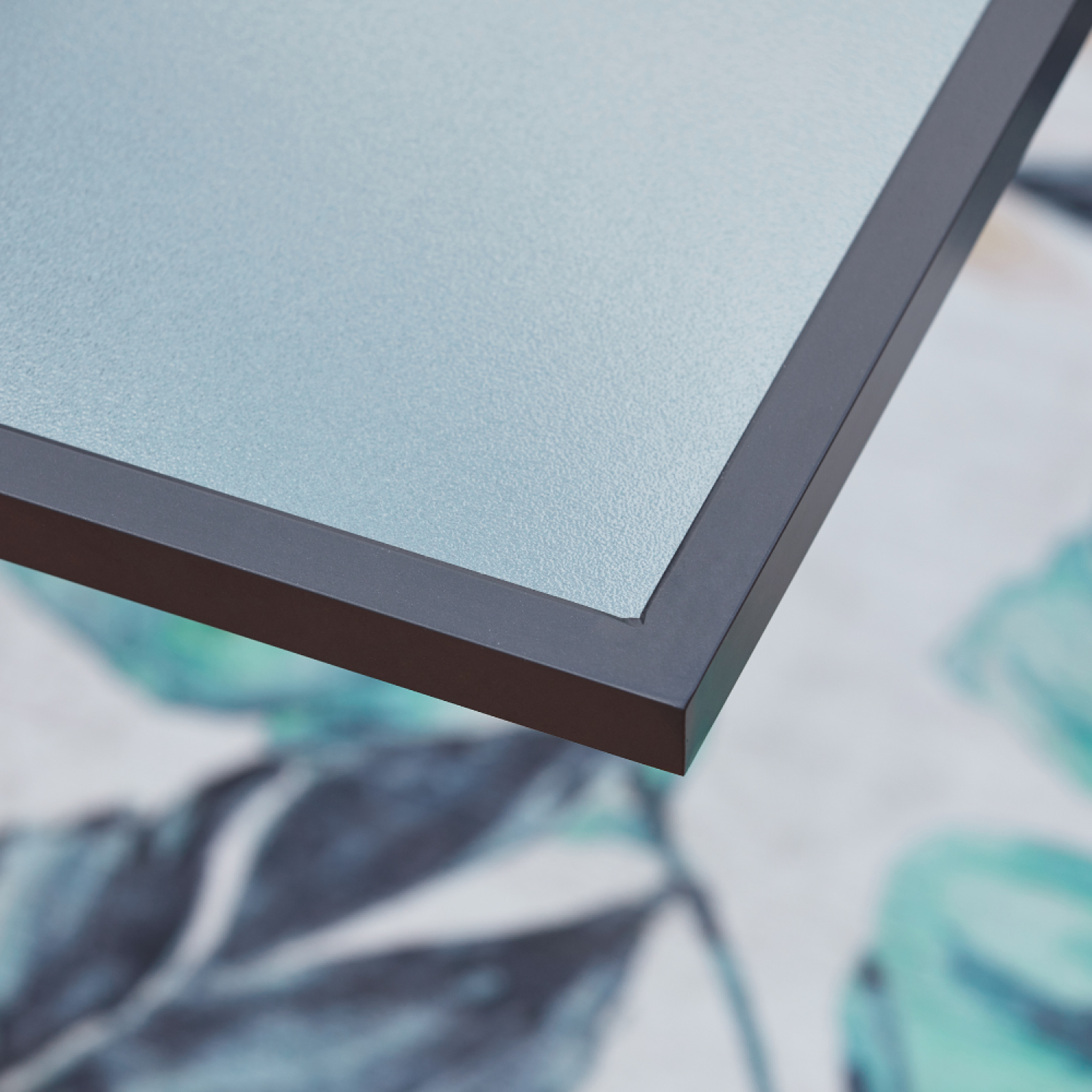 Voir la diapositive 6 : CONCEPT USINE Table de jardin extensible et 6 fauteuils en alu et toile PVC BRESCIA