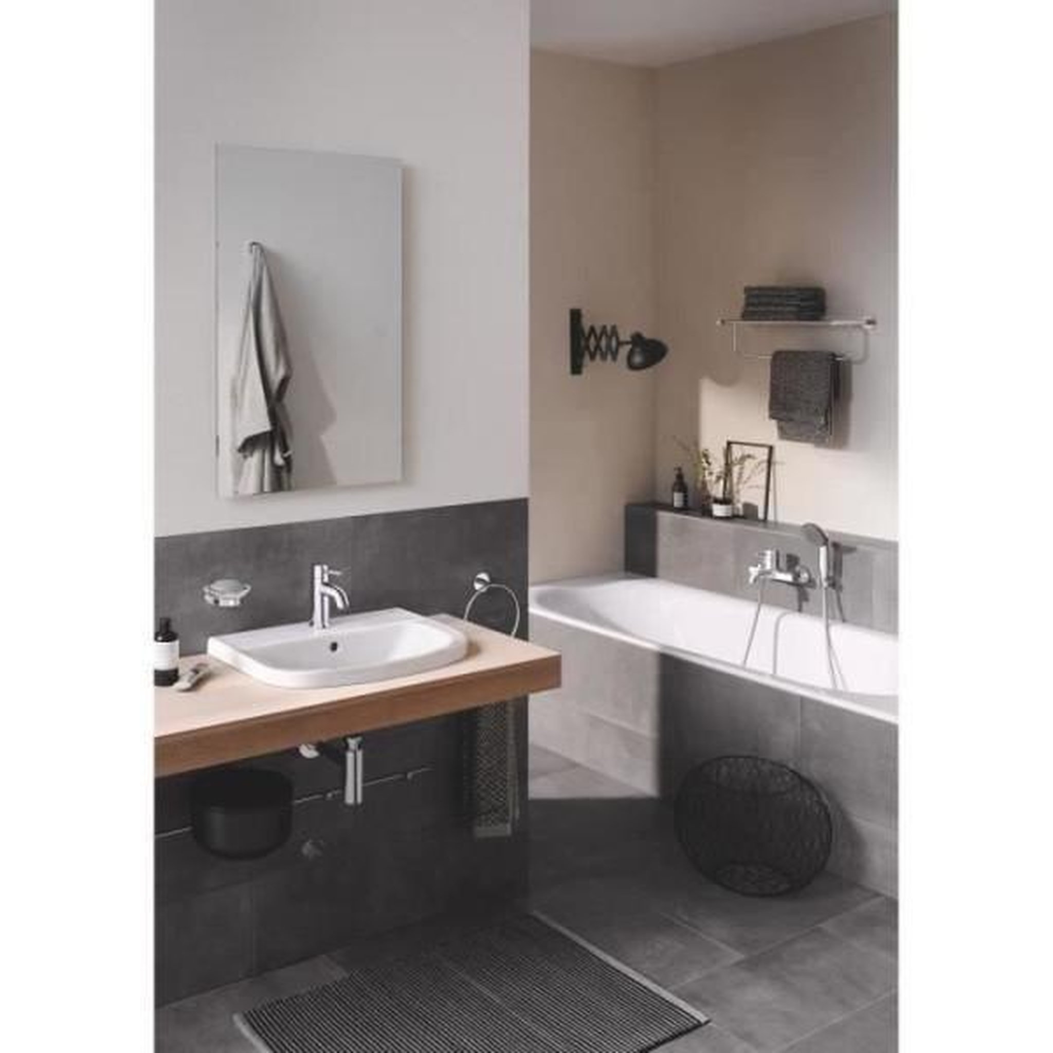 Voir la diapositive 6 : Grohe Mitigeur monocommande Bain / Douche mural GROHE - Finition Chromé - Profondeur 191 mm