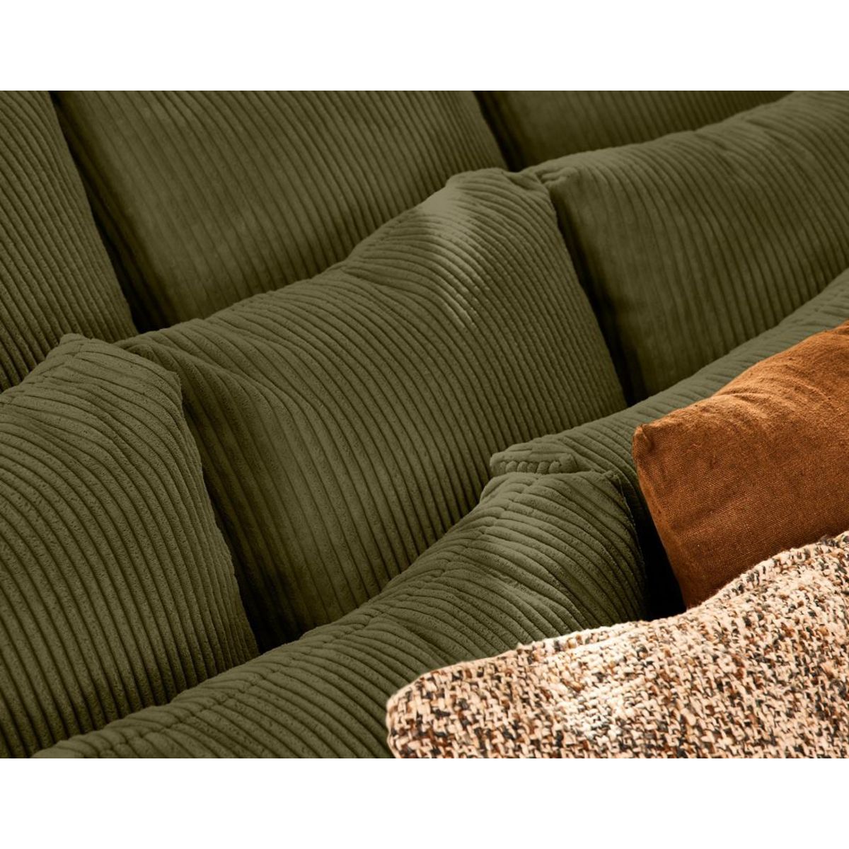 LISA DESIGN Amadora - canapé droit 4 places en velours côtelé