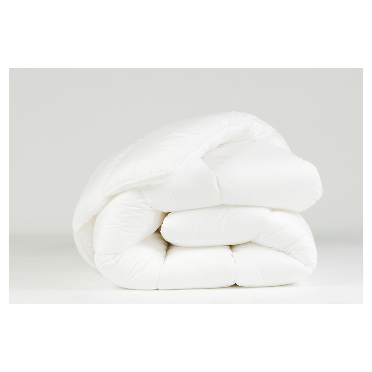 DODO Couette tempérée en microfibre toucher tout doux et anti acariens 300g/m² BIEN DANS MON LIT 
