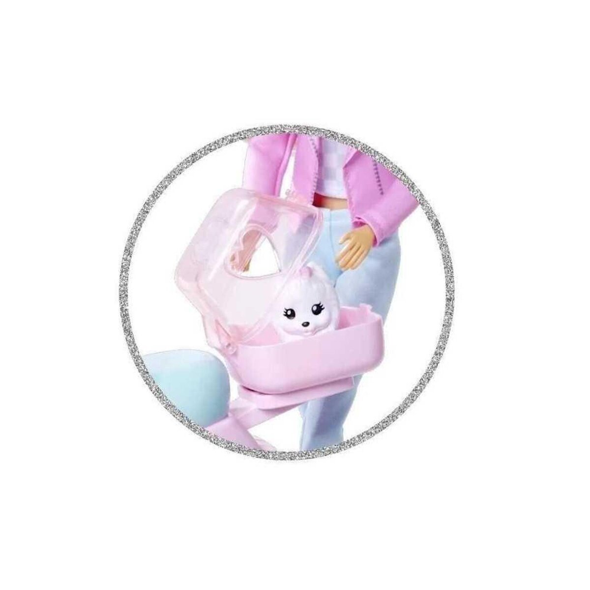 STEFFI LOVE Steffi Love sur son scooter