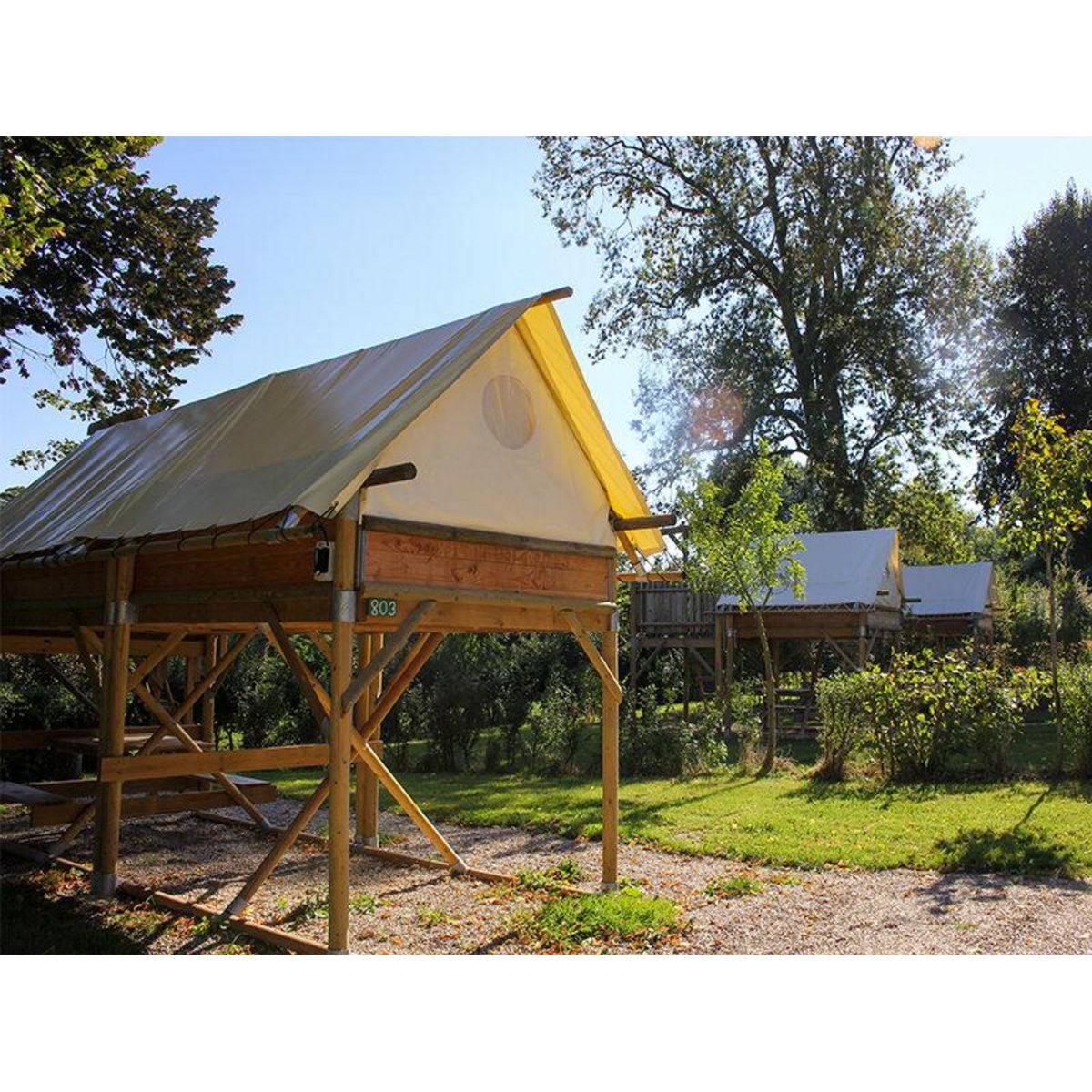 Smartbox Séjour insolite en famille : 2 jours en tipi ou en tente perchée près d'Abbeville - Coffret Cadeau Séjour