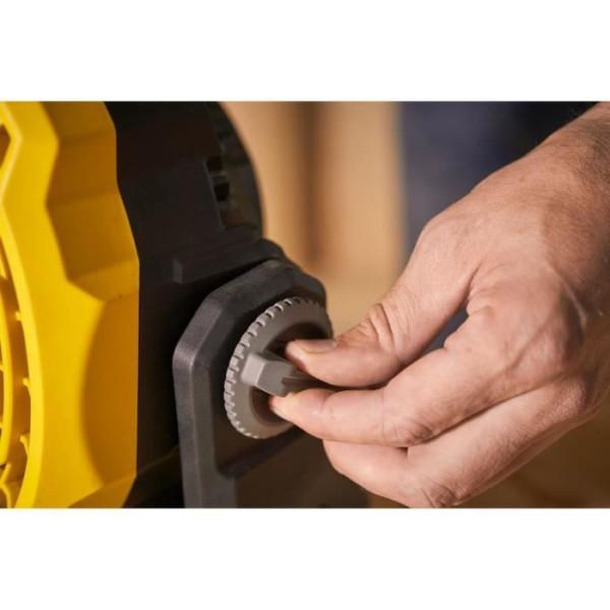 Voir la diapositive 6 : STANLEY FATMAX Ventilateur - STANLEY - SFMCE001B-XJ - 3 vitesses - 1100 m3/h - Autonomie 8h
