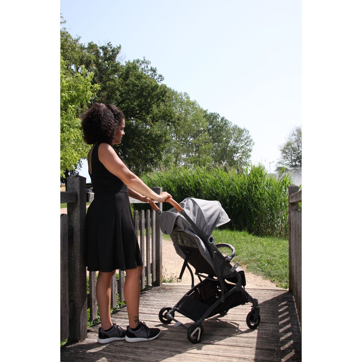 NANIA Poussette compacte multipostions CASSY + habillage pluie