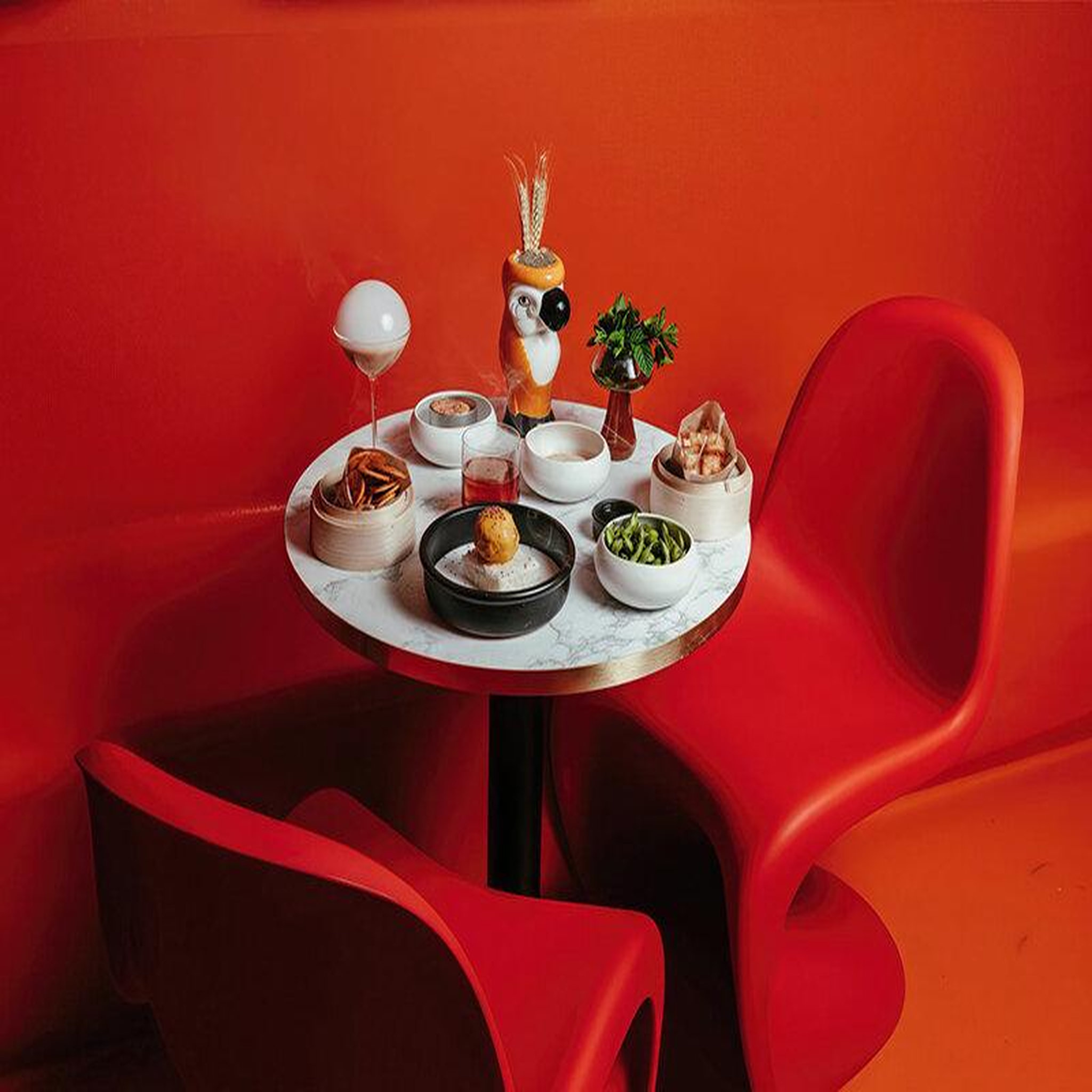 Voir la diapositive 3 : Smartbox Expérience cocktail & food à partager chez unplug : formule complète pour deux - coffret cadeau gastronomie