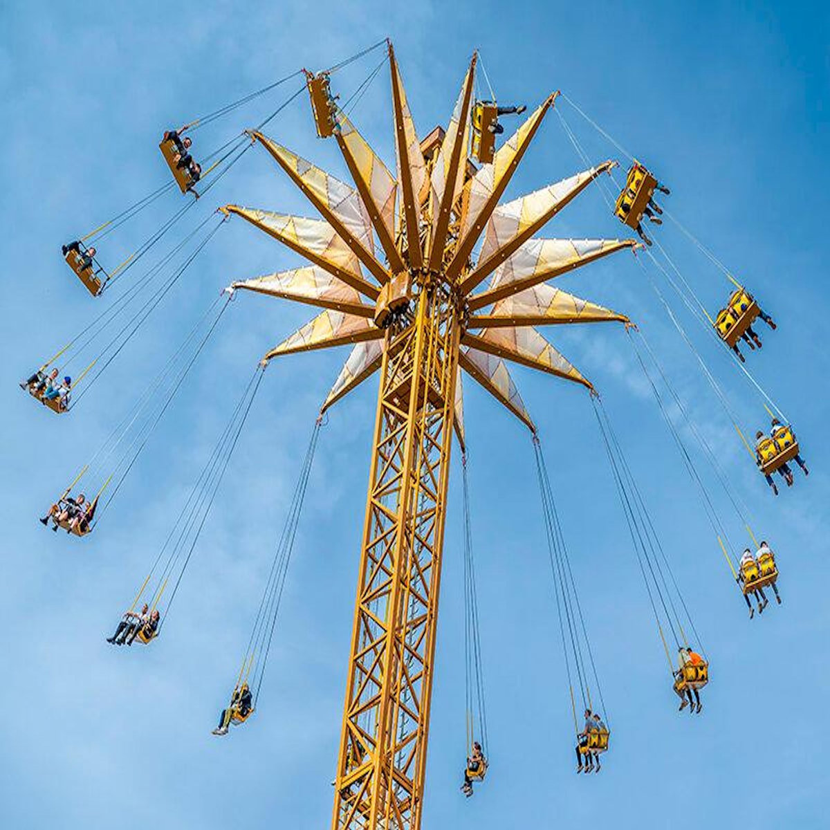 Smartbox Parc Astérix 2026 - Séjour 2 jours / 1 nuit - Hôtel La Cité Suspendue en moyenne saison - Coffret Cadeau Séjour