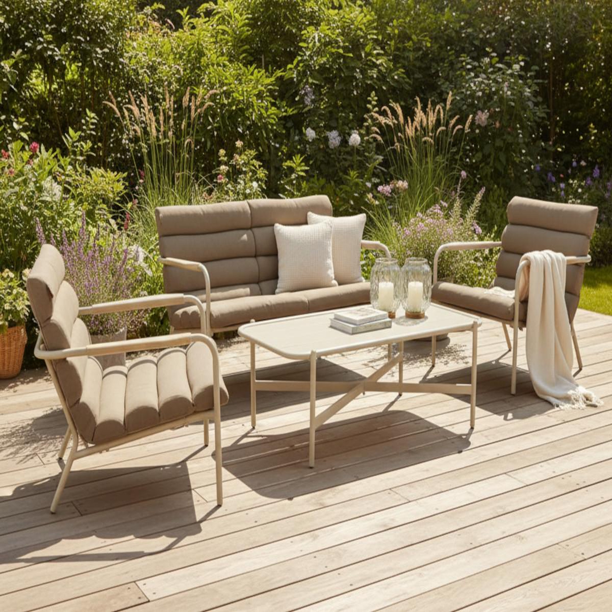 Voir la diapositive 2 : HESPERIDE Salon de jardin en alu solani argile - 4 places - hespéride