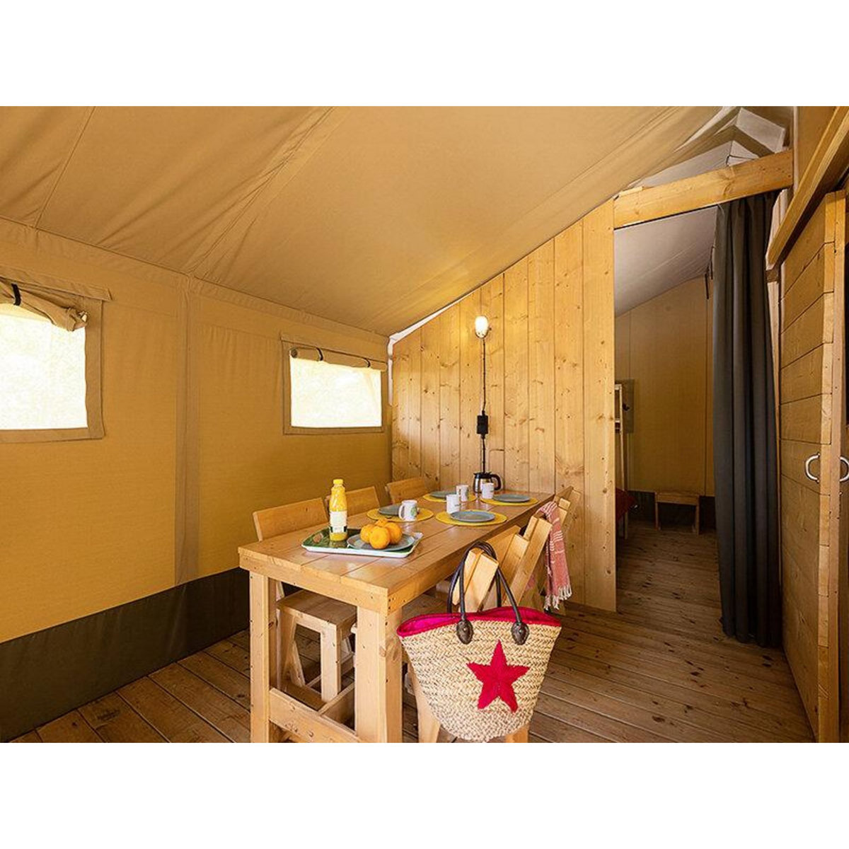 Smartbox 3 jours en famille en lodge dans un camping 4* avec dîners - Coffret Cadeau Séjour