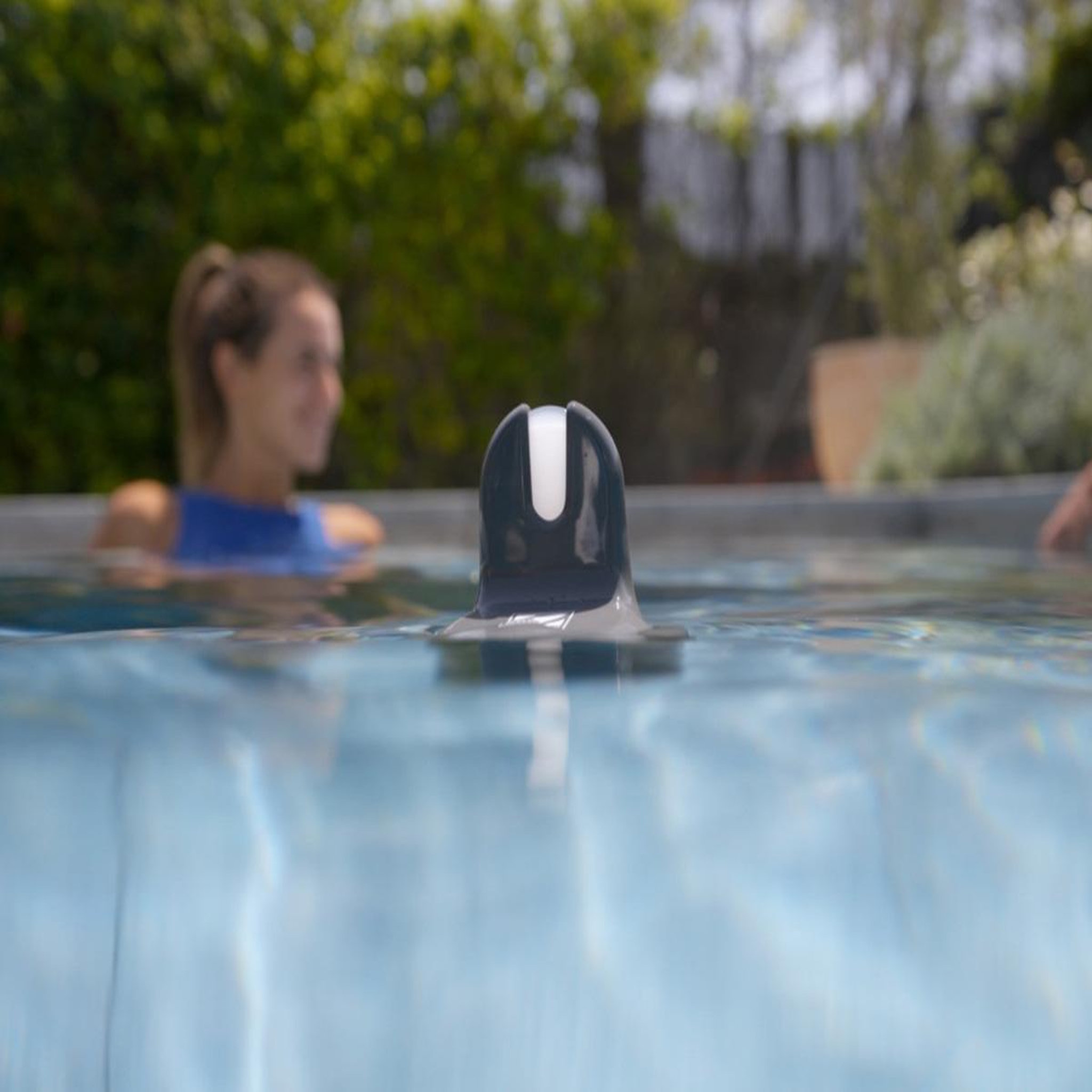 Voir la diapositive 5 : Astral Piscines Analyseur de piscine connecté blue connect gold - astral pool