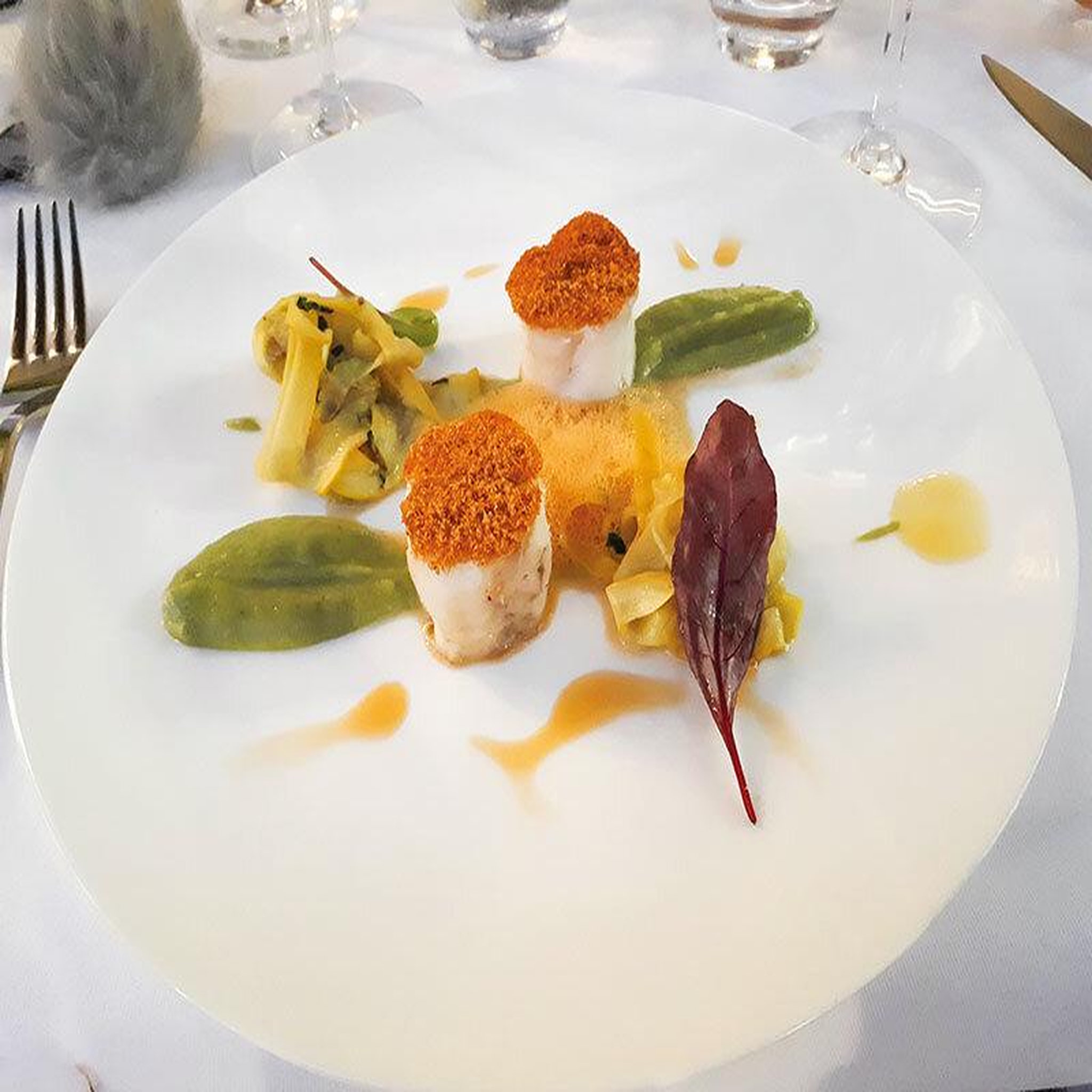 Voir la diapositive 4 : Smartbox Repas gastronomique de l'amuse-bouche au dessert avec champagne à antibes - coffret cadeau gastronomie