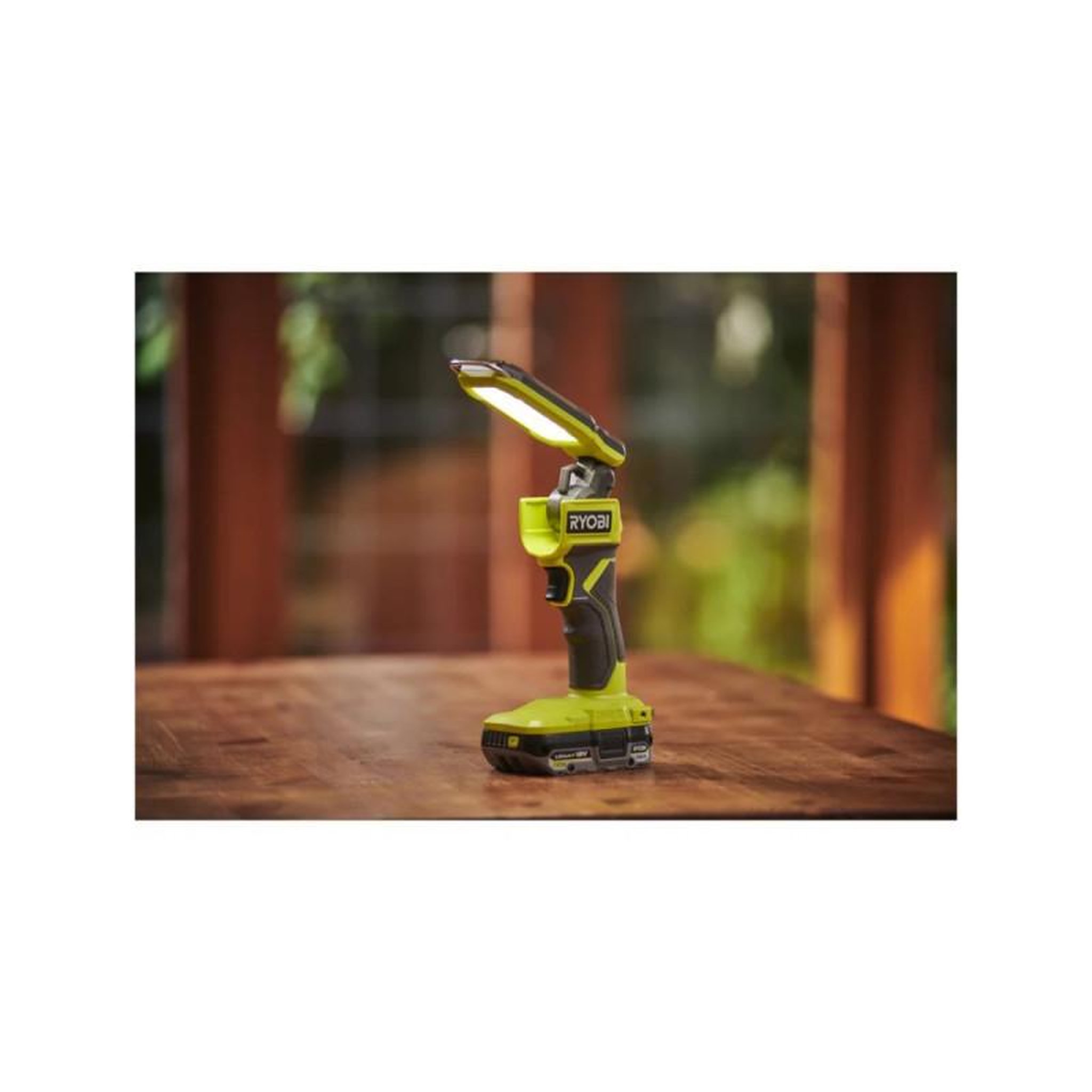 Voir la diapositive 3 : Ryobi Lanterne LED 18V RYOBI - 800 lumens - Sans batterie ni chargeur - RSL18-0