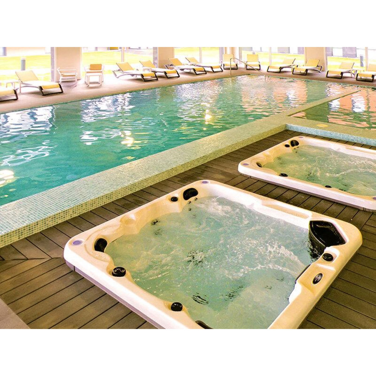 Smartbox Parenthèse spa à Vannes : 2 jours en hôtel 4* avec massage - Coffret Cadeau Séjour