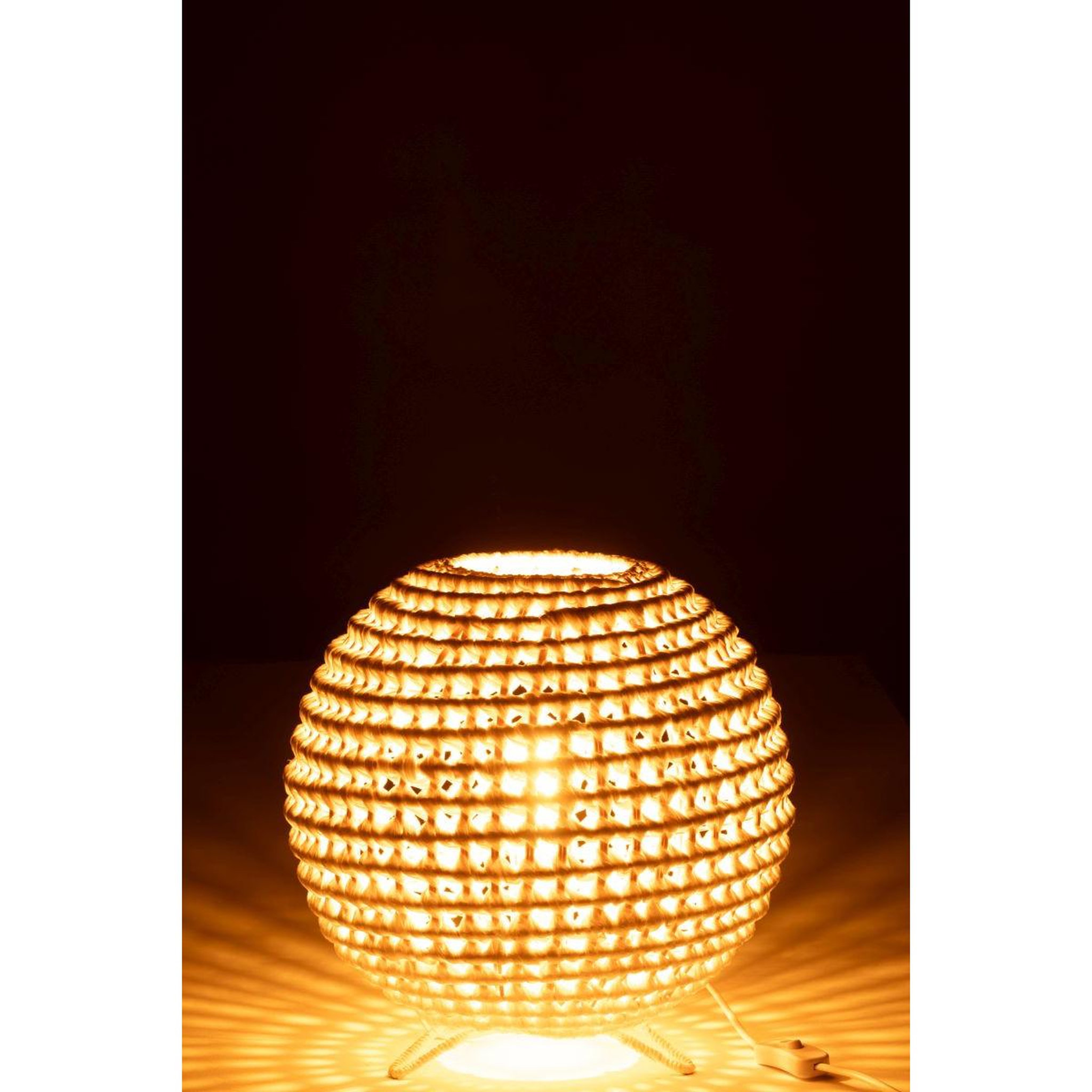 Voir la diapositive 3 : J-LINE Lampe à poser en métal  torsade  42cm blanc