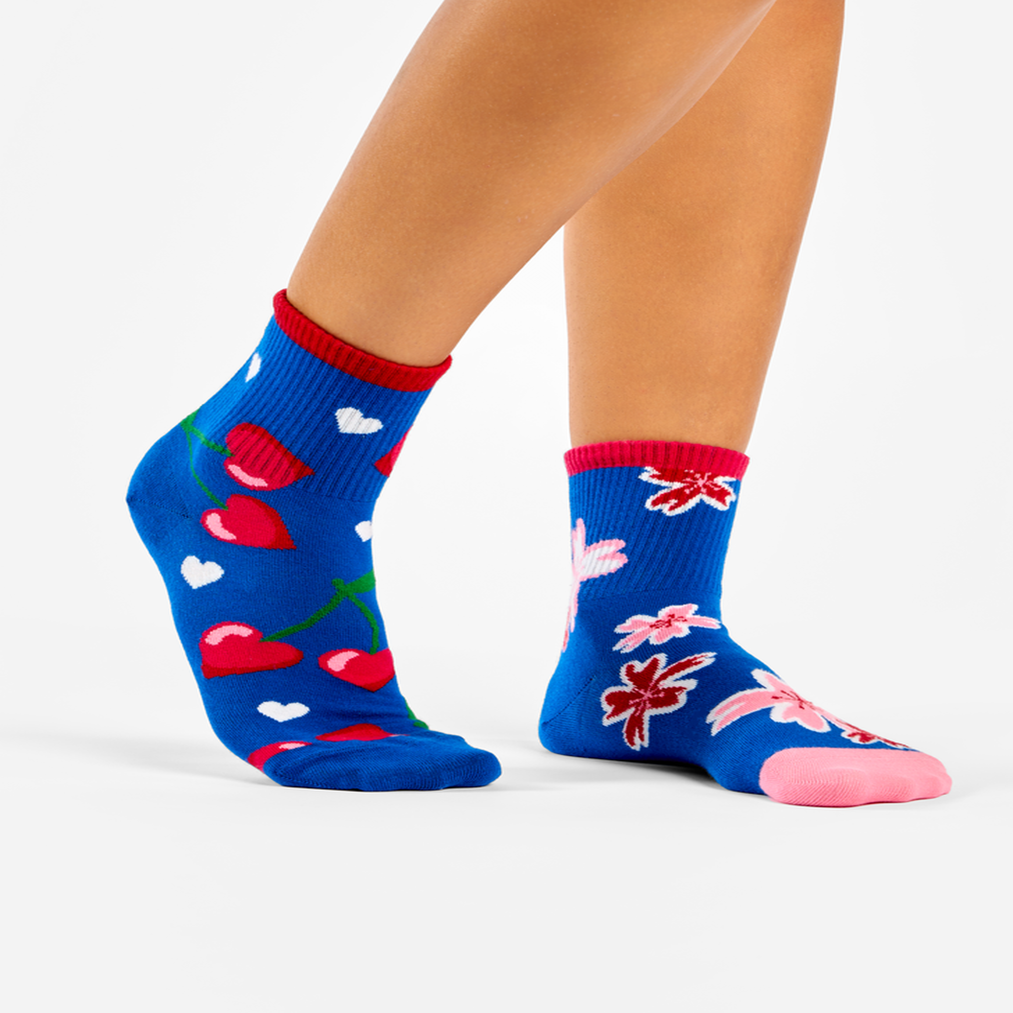 Voir la diapositive 3 : DEDOLES Chaussettes courtes amour des cerises