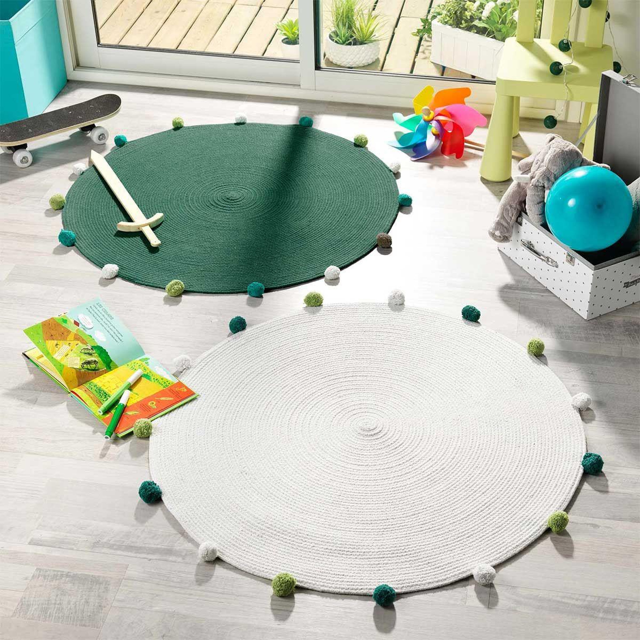 Voir la diapositive 3 : Douceur d'Intérieur Tapis rond enfant  pompomparty  90cm vert