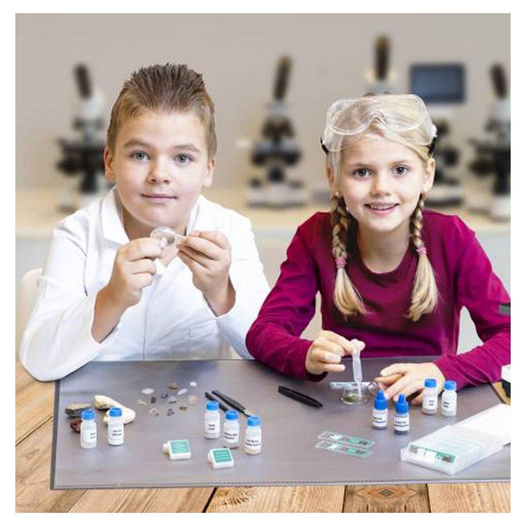Voir la diapositive 2 : Bresser Set de microscopie  junior