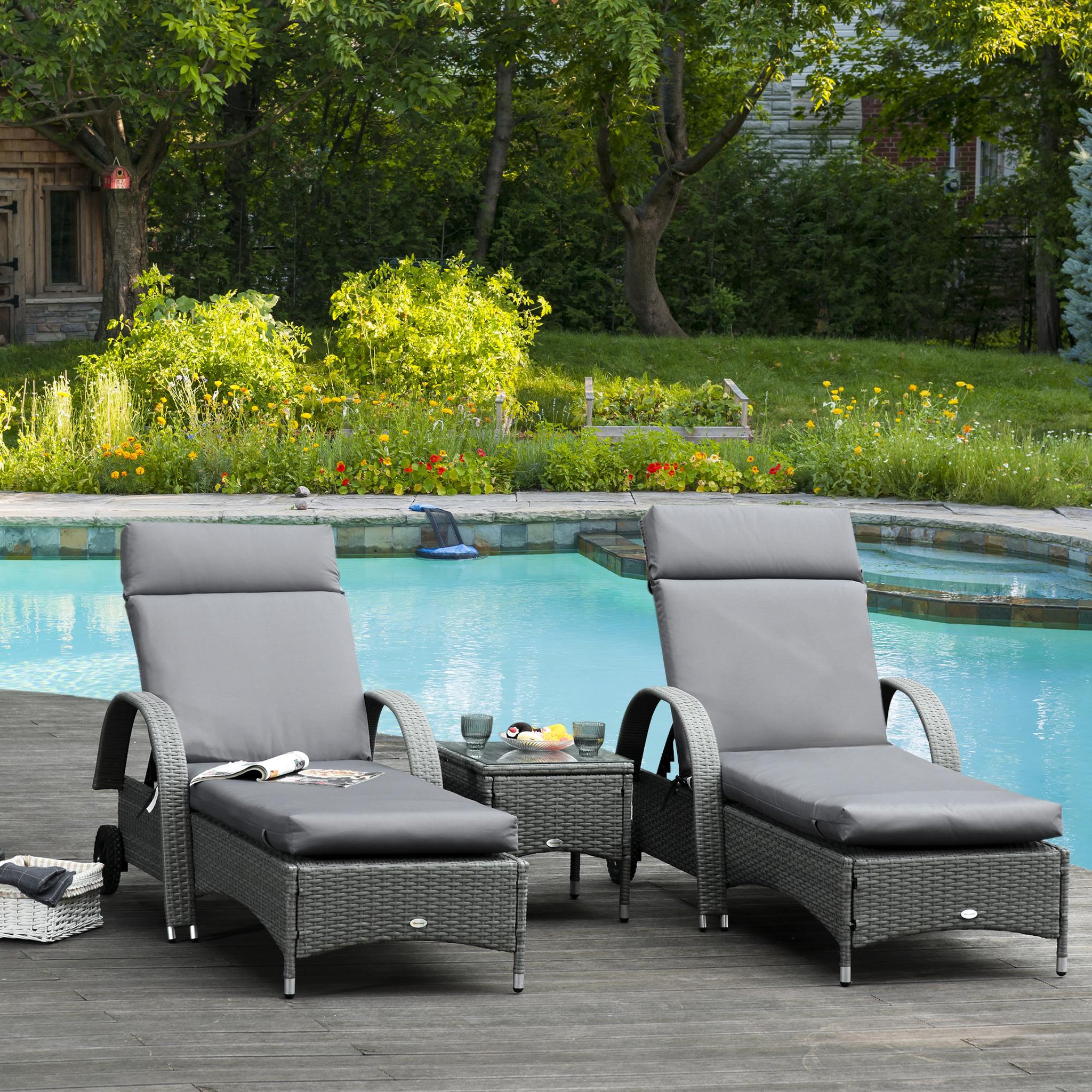 Voir la diapositive 2 : OUTSUNNY Lot de 2 matelas pour bain de soleil transat - cordons et velcros d'attache - dim. 196L x 55l cm ép. 8 cm - polyester déperlant gris