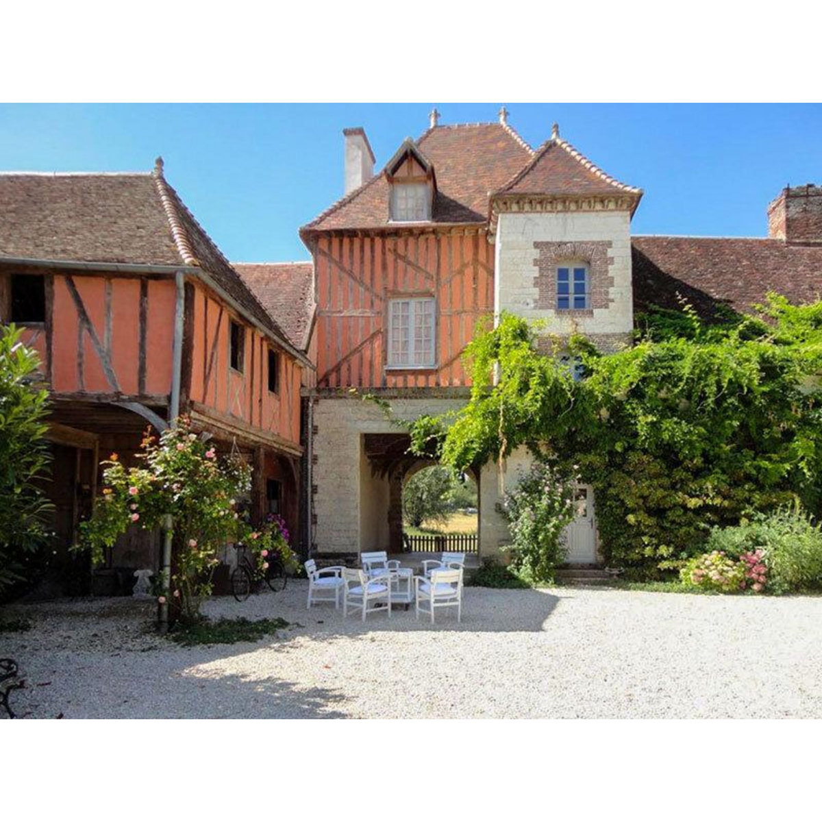 Smartbox 4 jours en château près de Troyes avec bouteille de champagne - Coffret Cadeau Séjour