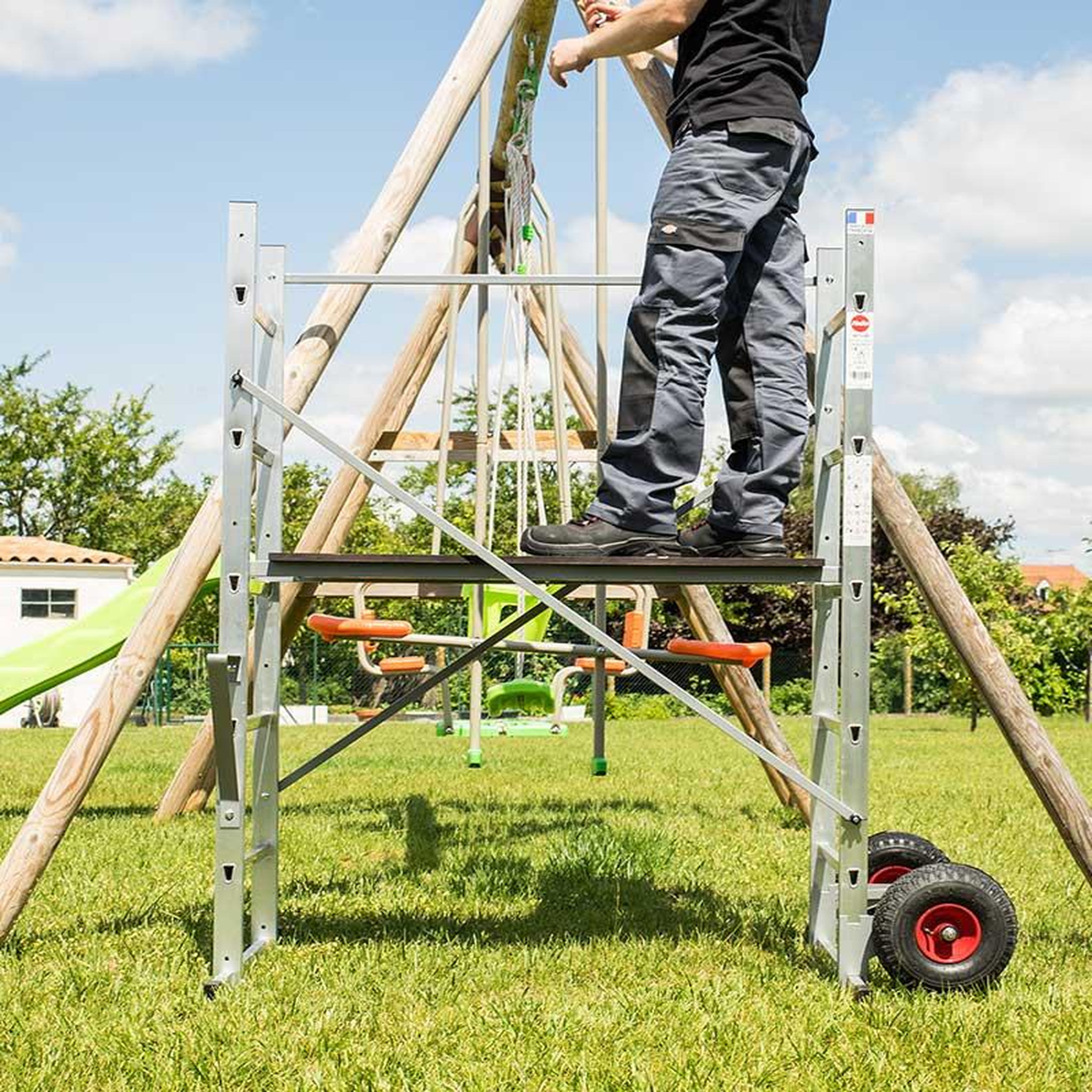 Voir la diapositive 2 : HAILO Echafaudage roulant de jardin tout terrain 0,9m/2,9m hailo hobbystep h3 jardin