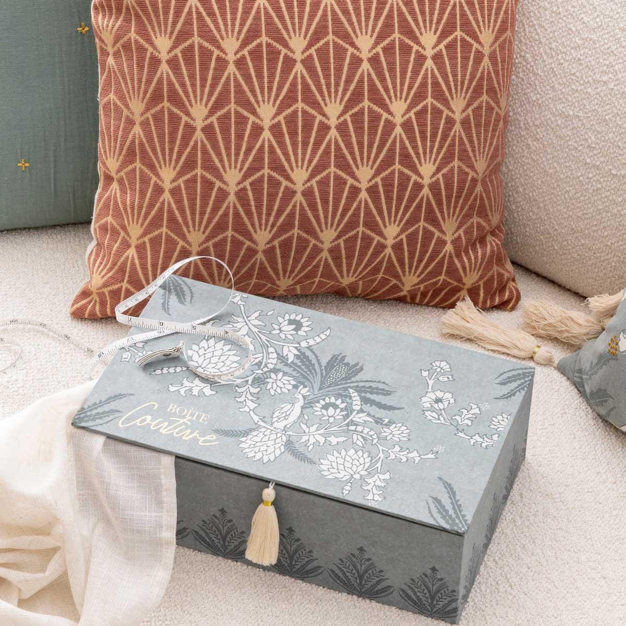 Voir la diapositive 6 : ATMOSPHERA Boîte à couture  wild romance  30cm bleu clair